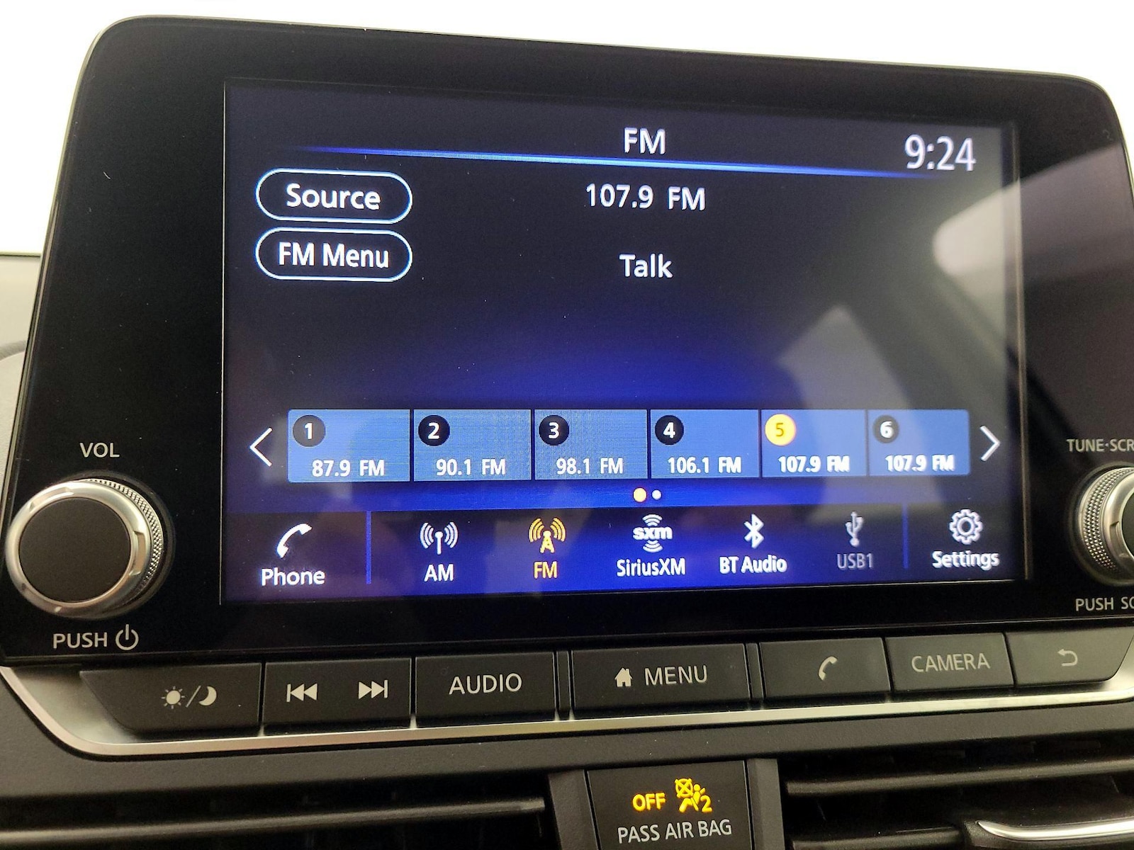 2025 Nissan Altima SV - Photo 16