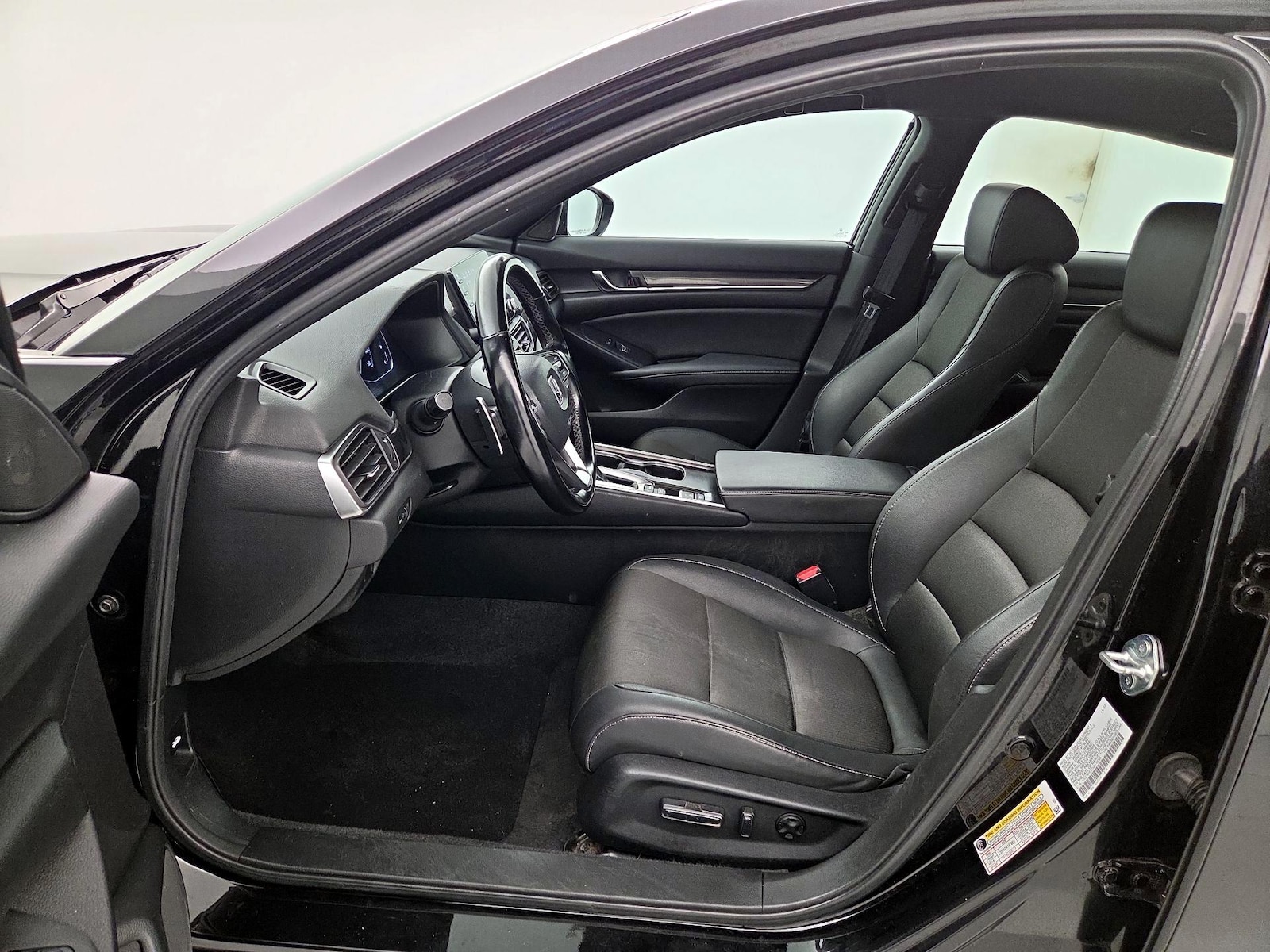 Power Seat(s) & Side Airbags