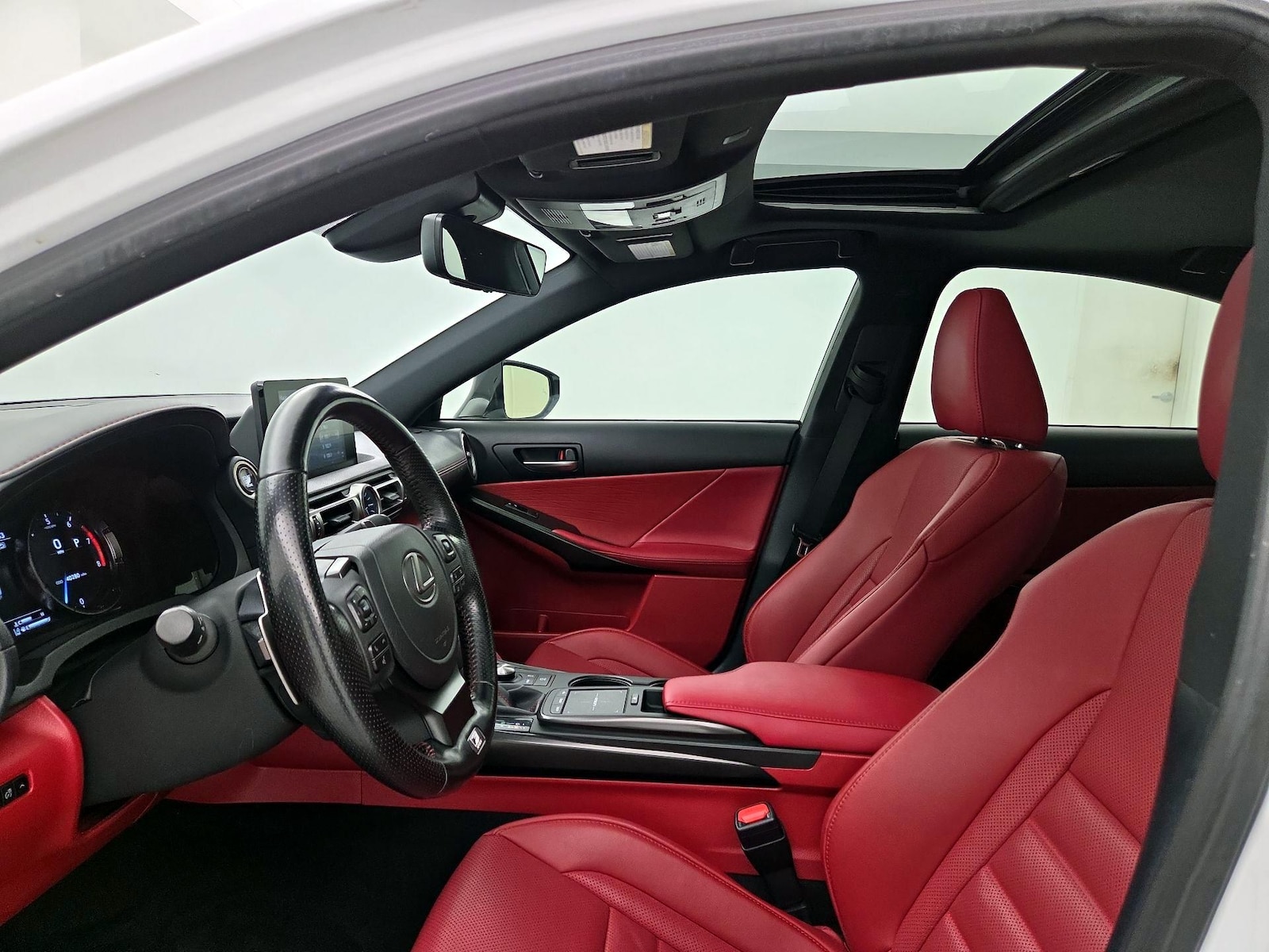 Sunroof(s) & Overhead Airbags