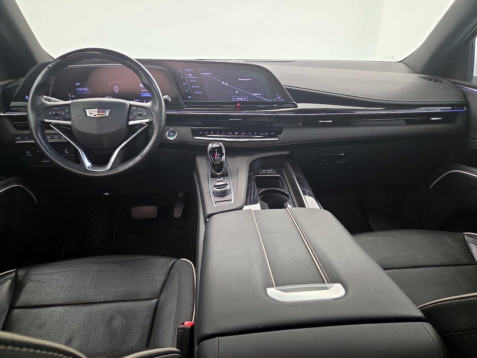 2023 Cadillac Escalade ESV Sport - Photo 10