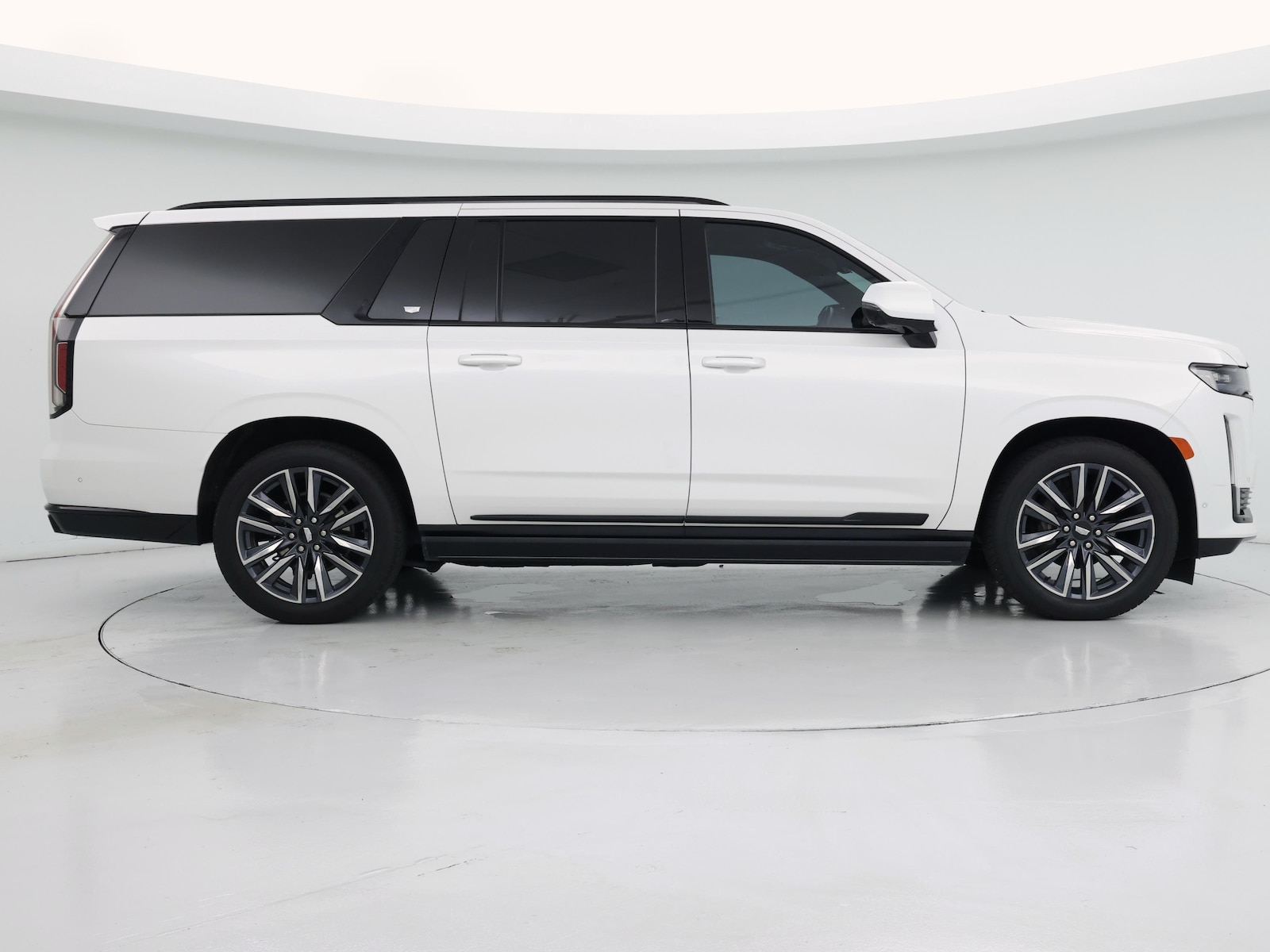 2023 Cadillac Escalade ESV Sport - Photo 8