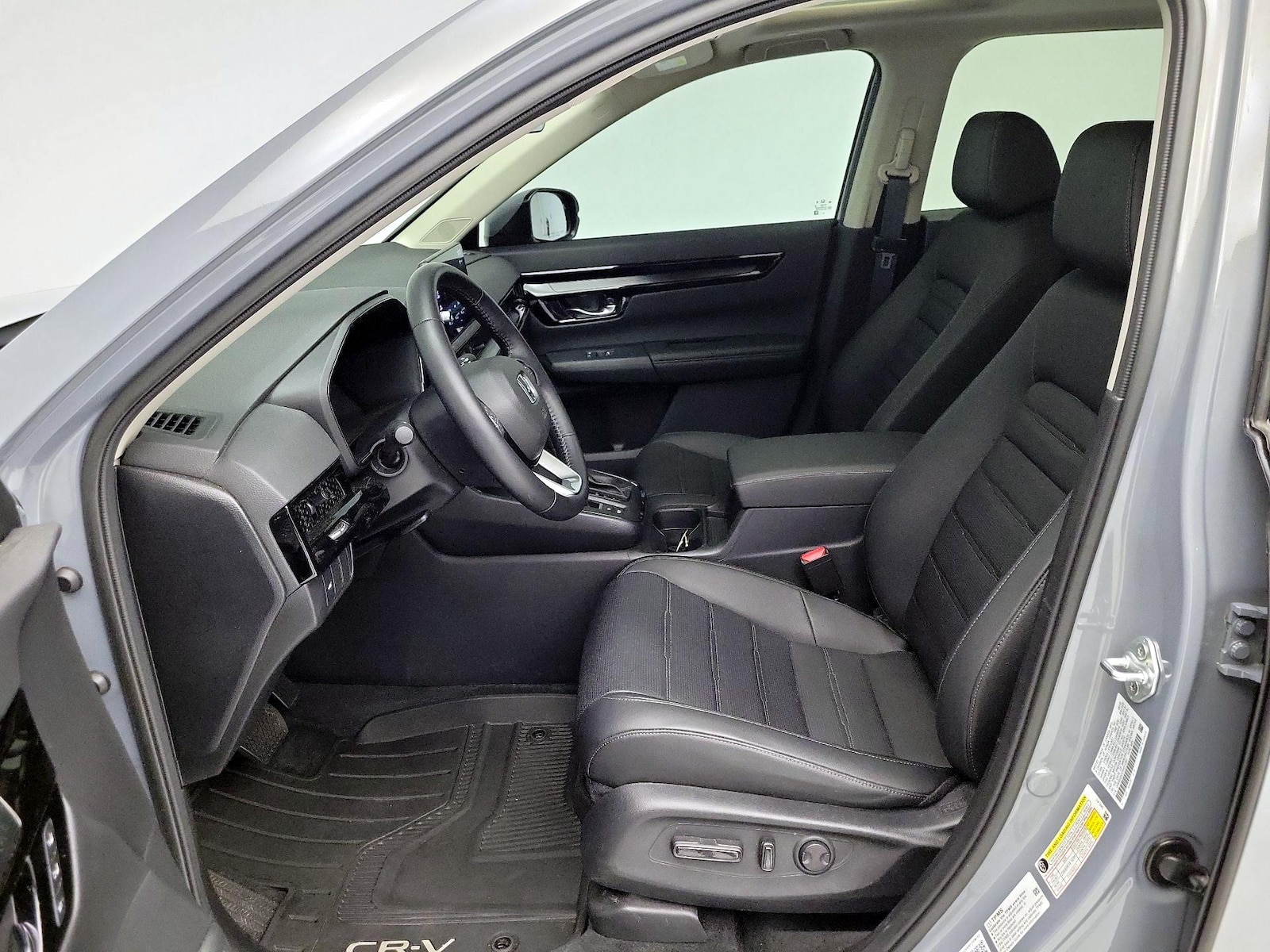 Power Seat(s) & Leather Seats