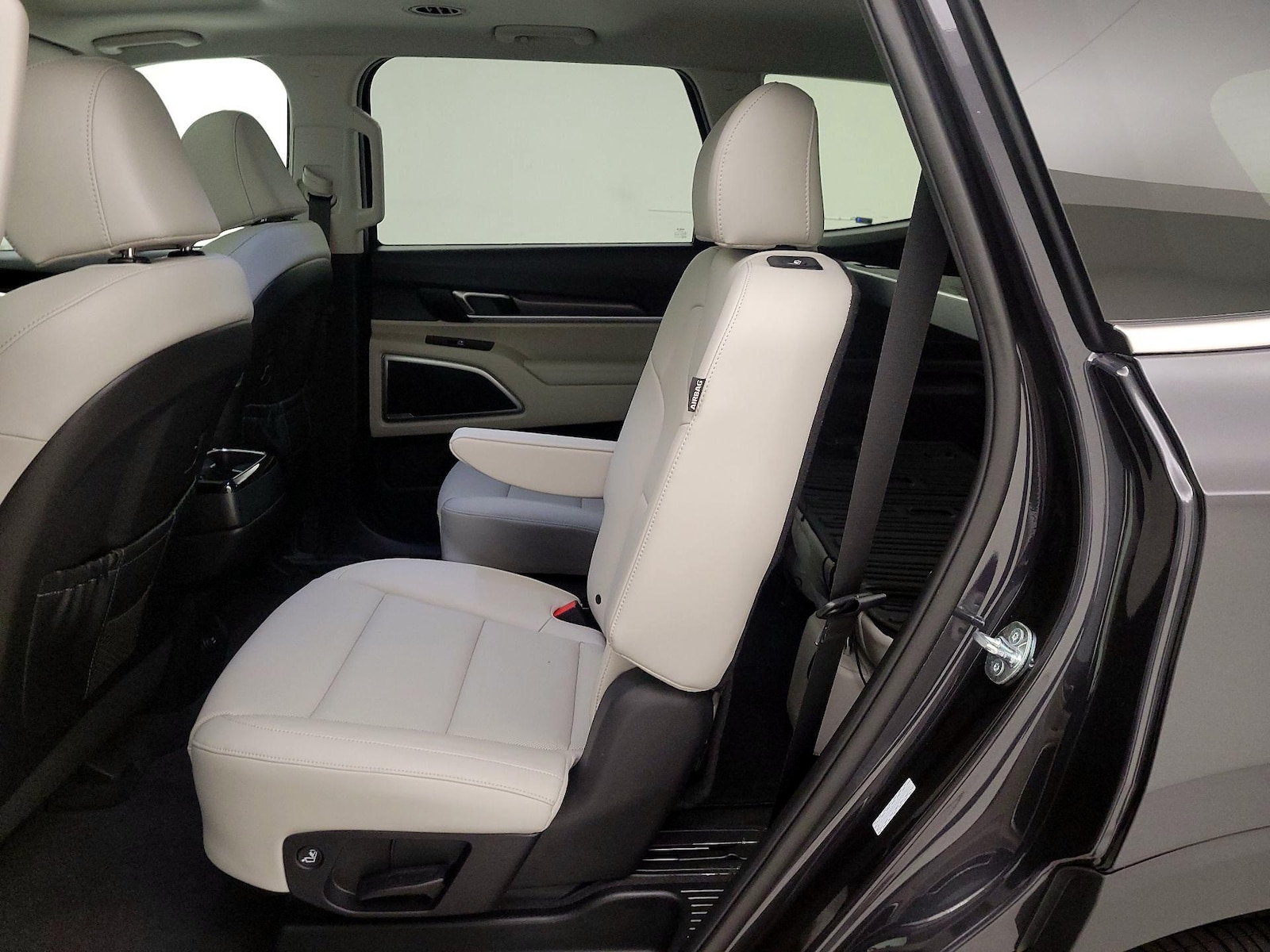 2025 Kia Telluride S - Photo 12