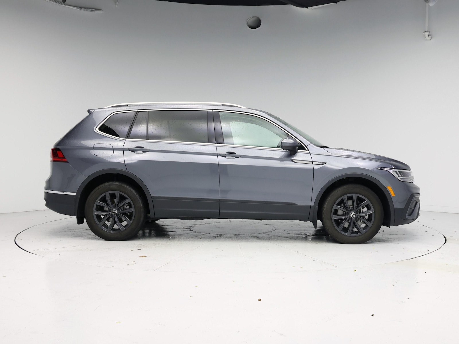 2024 Volkswagen Tiguan SE - Photo 8