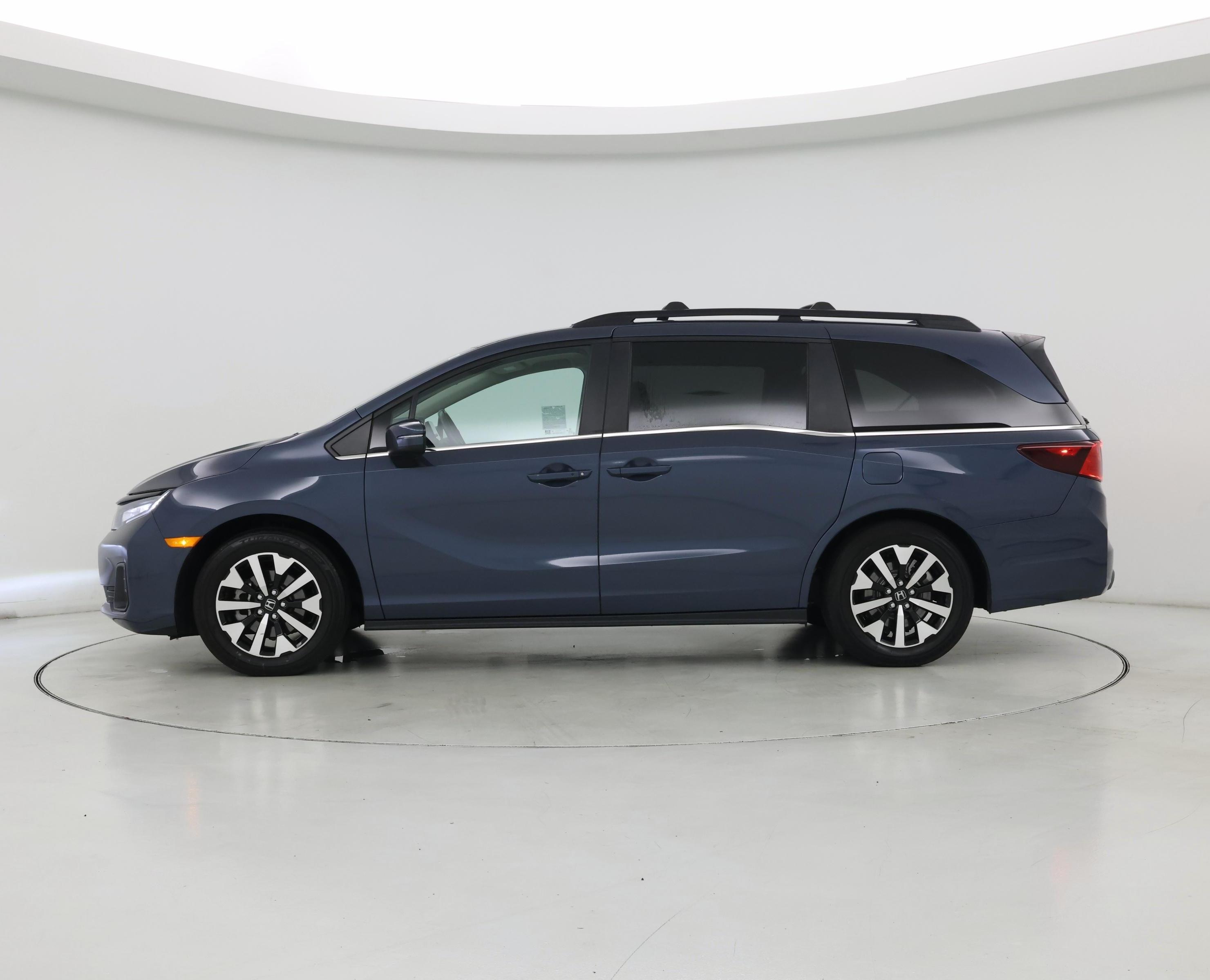 Thumbnail: 2025 Honda Odyssey - 3