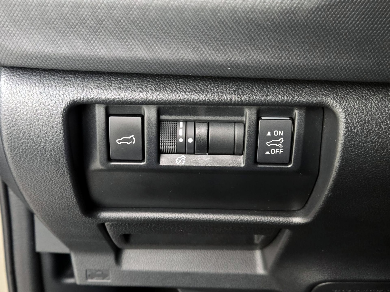 2025 Subaru Forester Premium - Photo 14