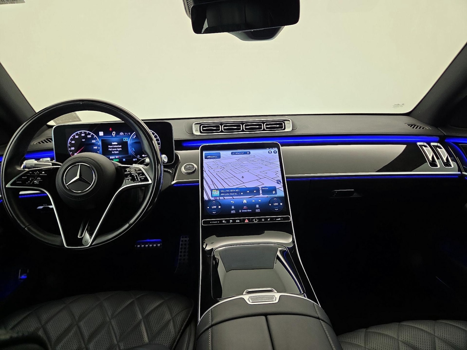 2025 Mercedes-Benz S-Class S 580e - Photo 10