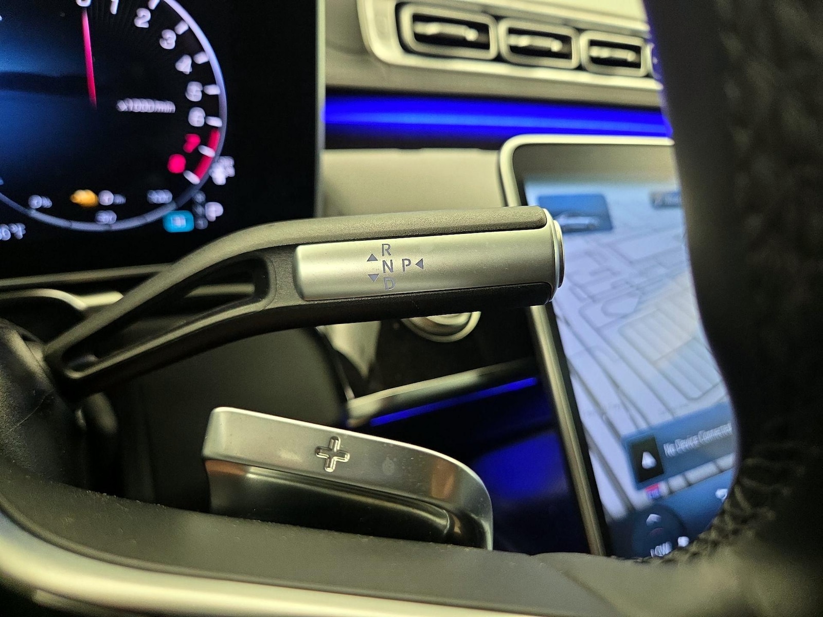 2025 Mercedes-Benz S-Class S 580e - Photo 19