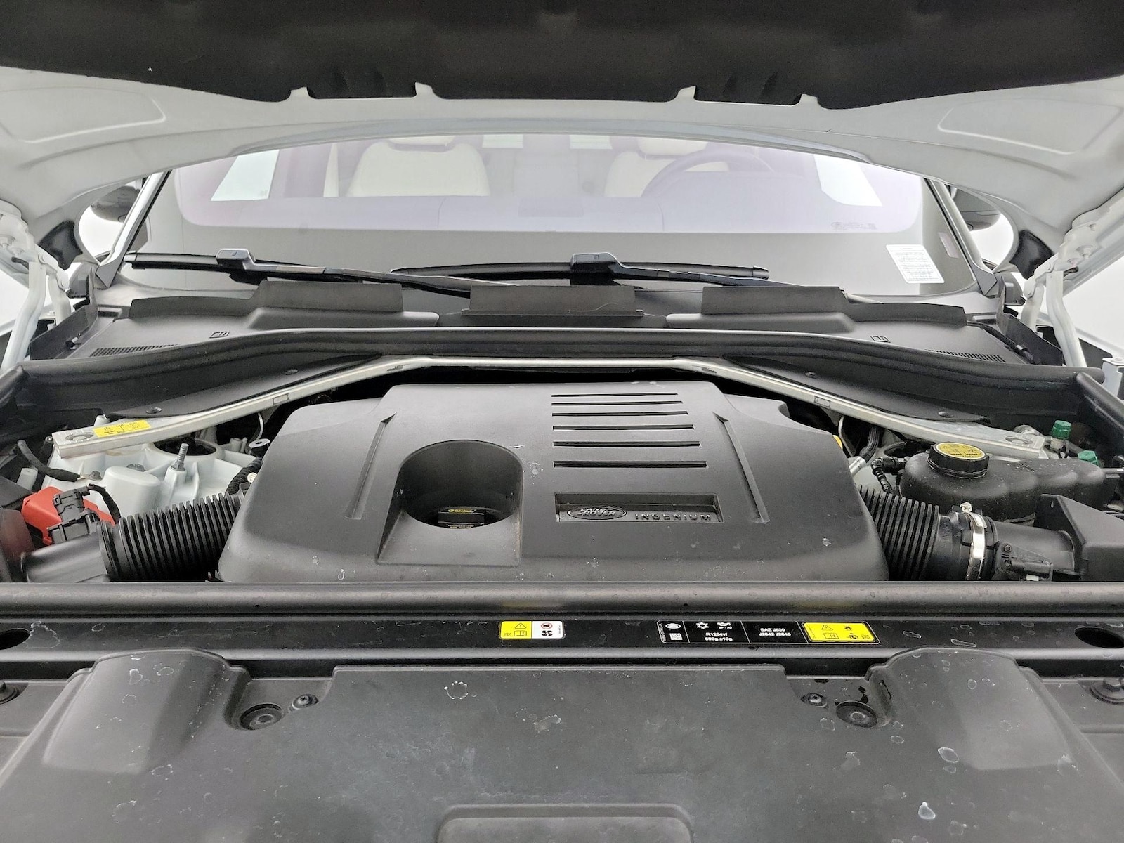 2023 Land Rover Range Rover SE - Photo 24