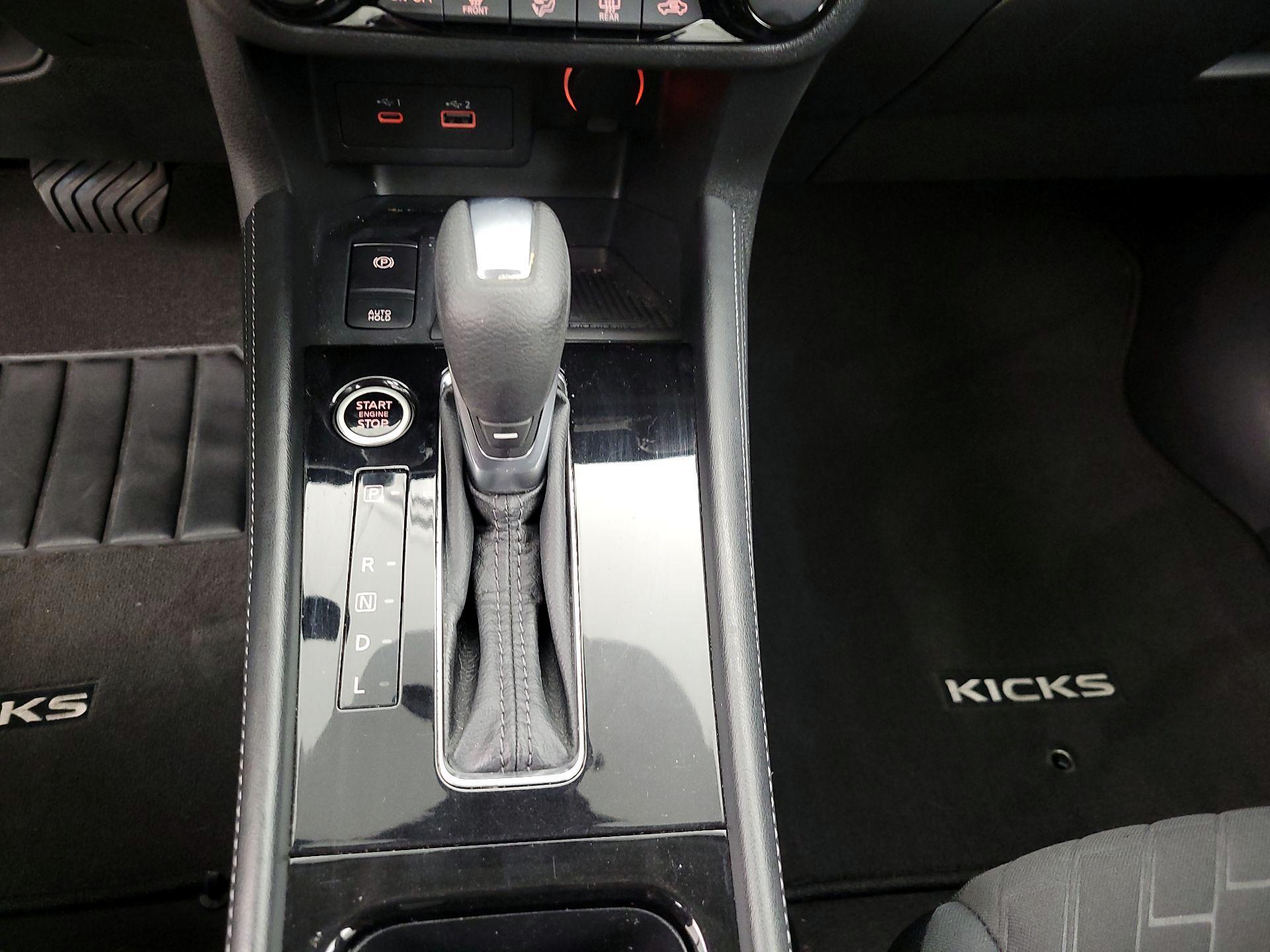 Thumbnail: 2021 Nissan Kicks - 15