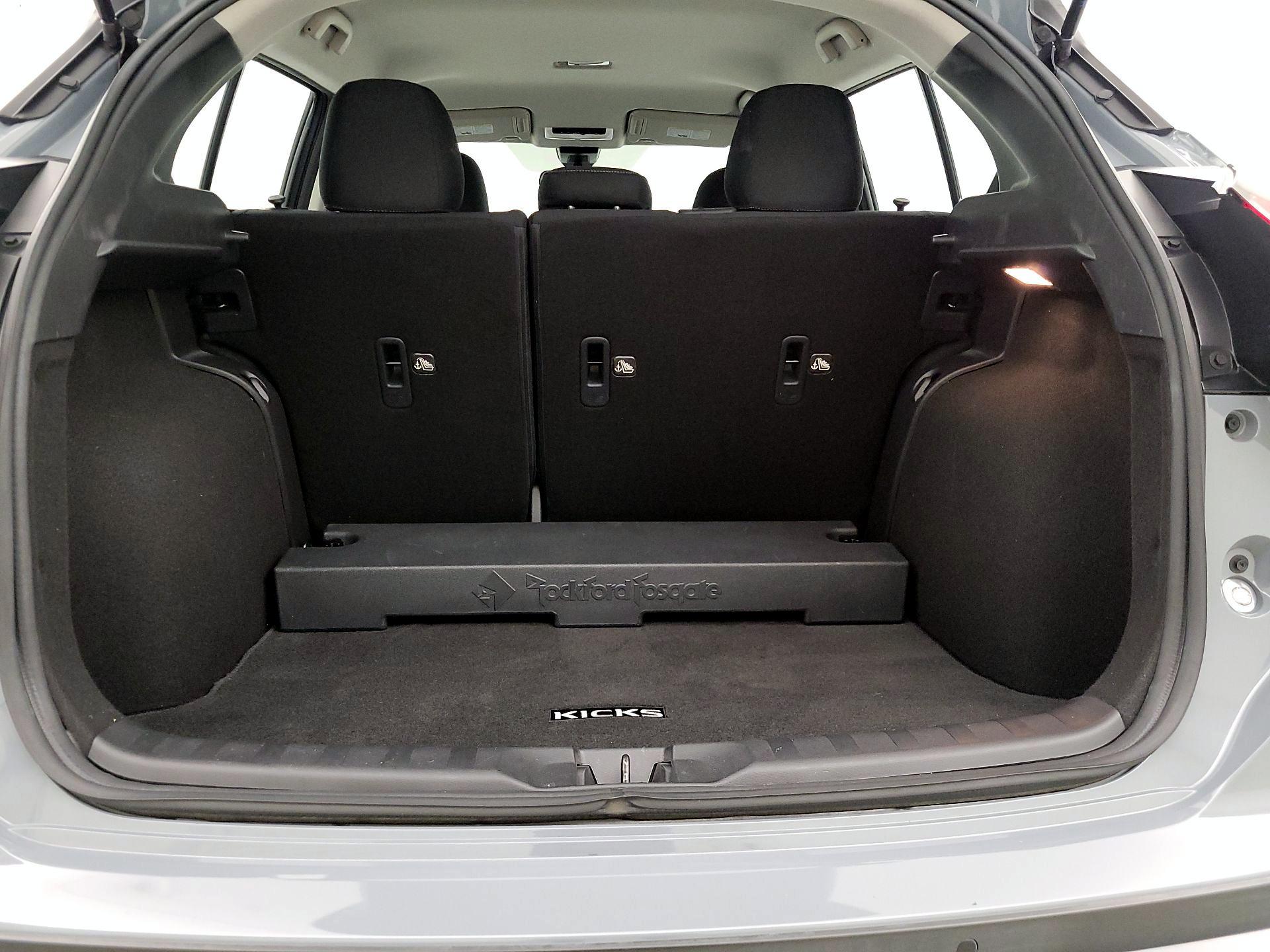 Thumbnail: 2021 Nissan Kicks - 18