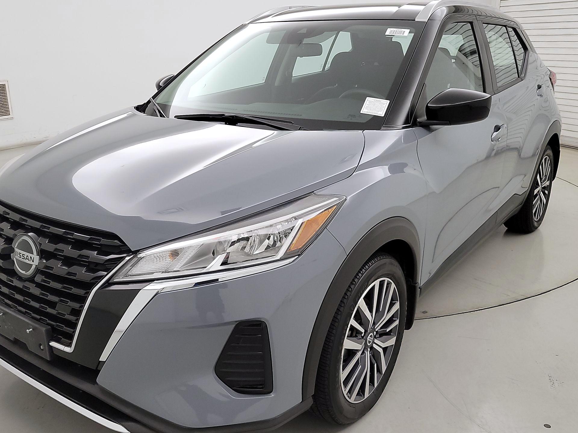 Thumbnail: 2021 Nissan Kicks - 3