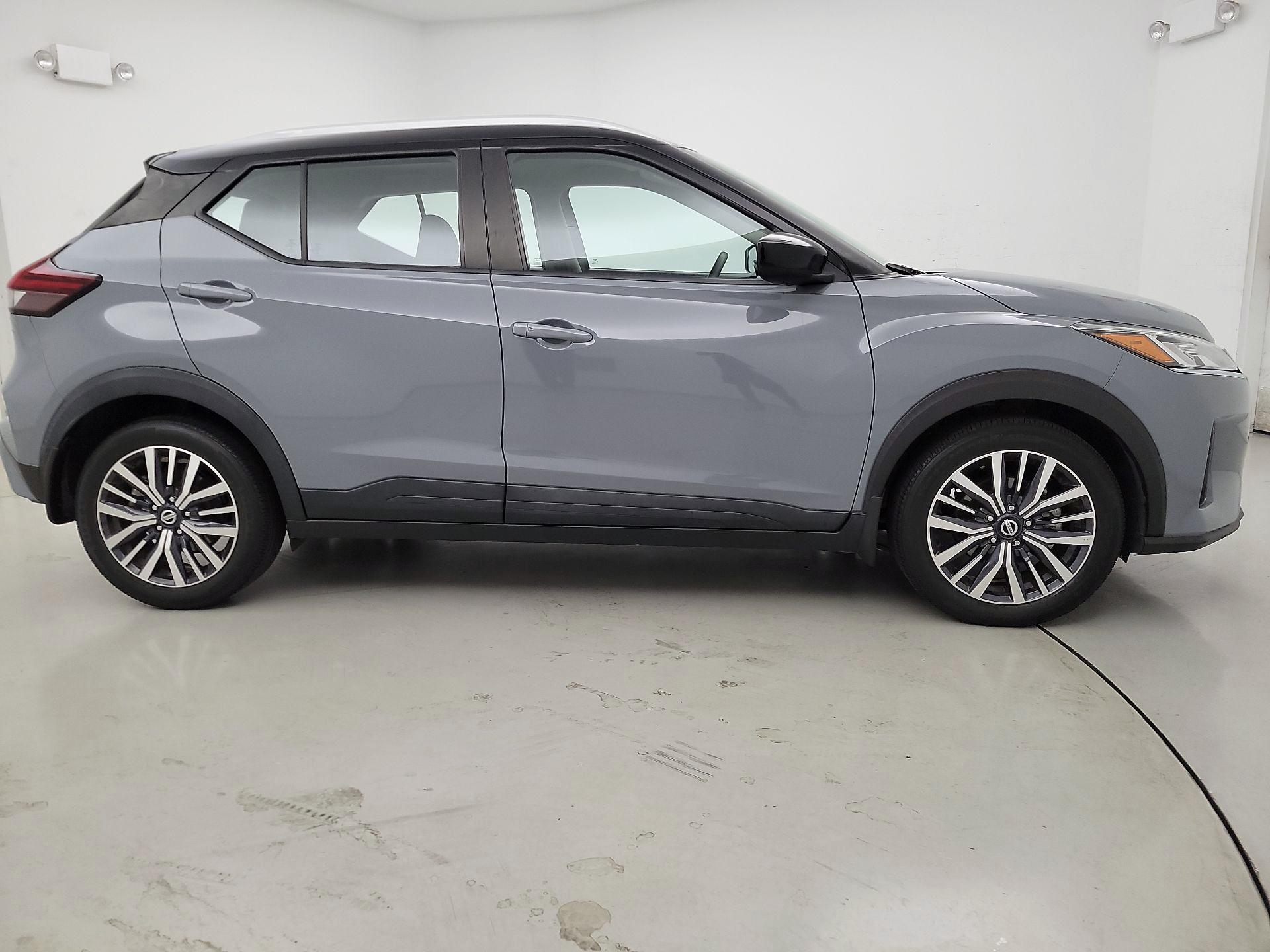 Thumbnail: 2021 Nissan Kicks - 4