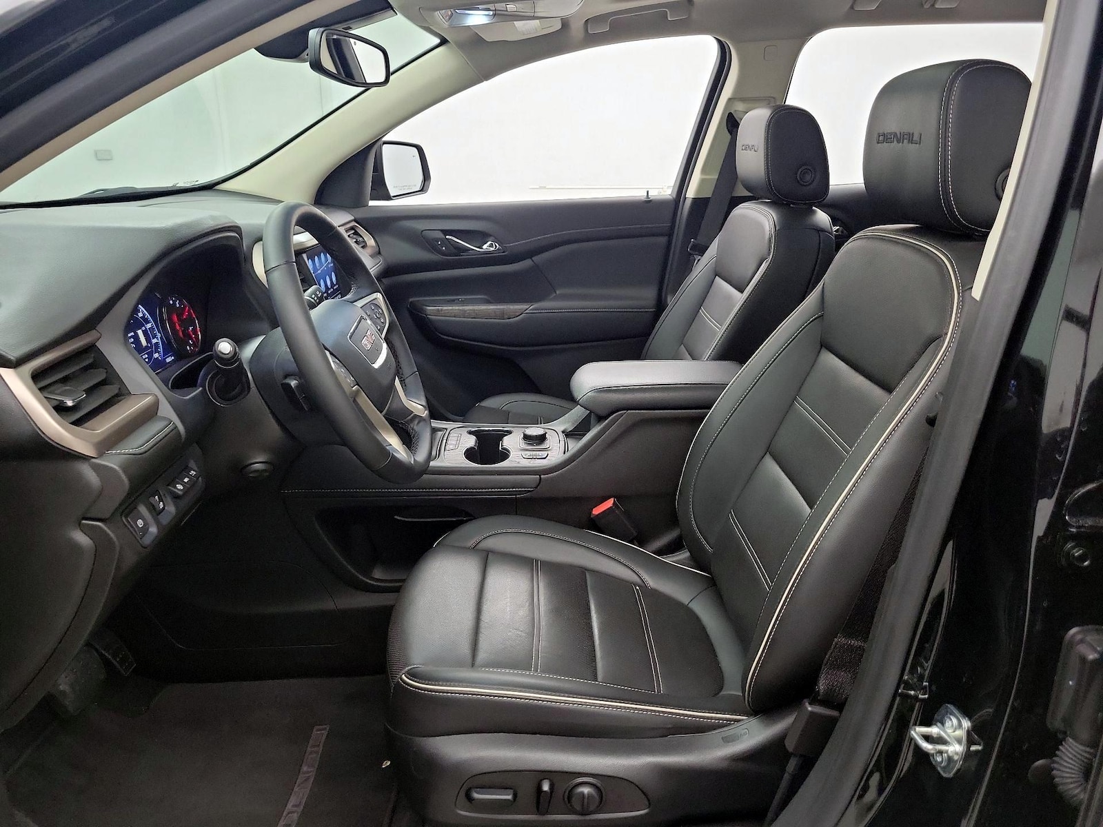 2023 GMC Acadia Denali - Photo 12