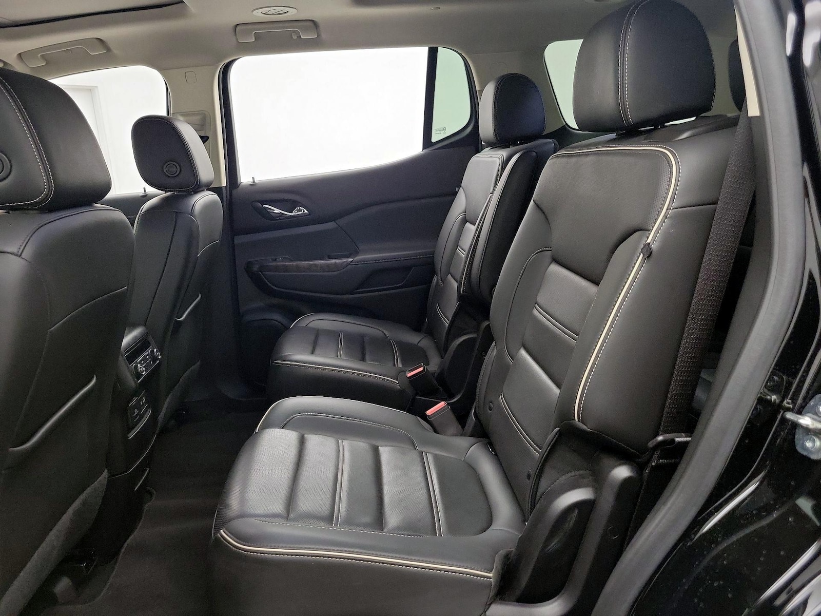 2023 GMC Acadia Denali - Photo 22