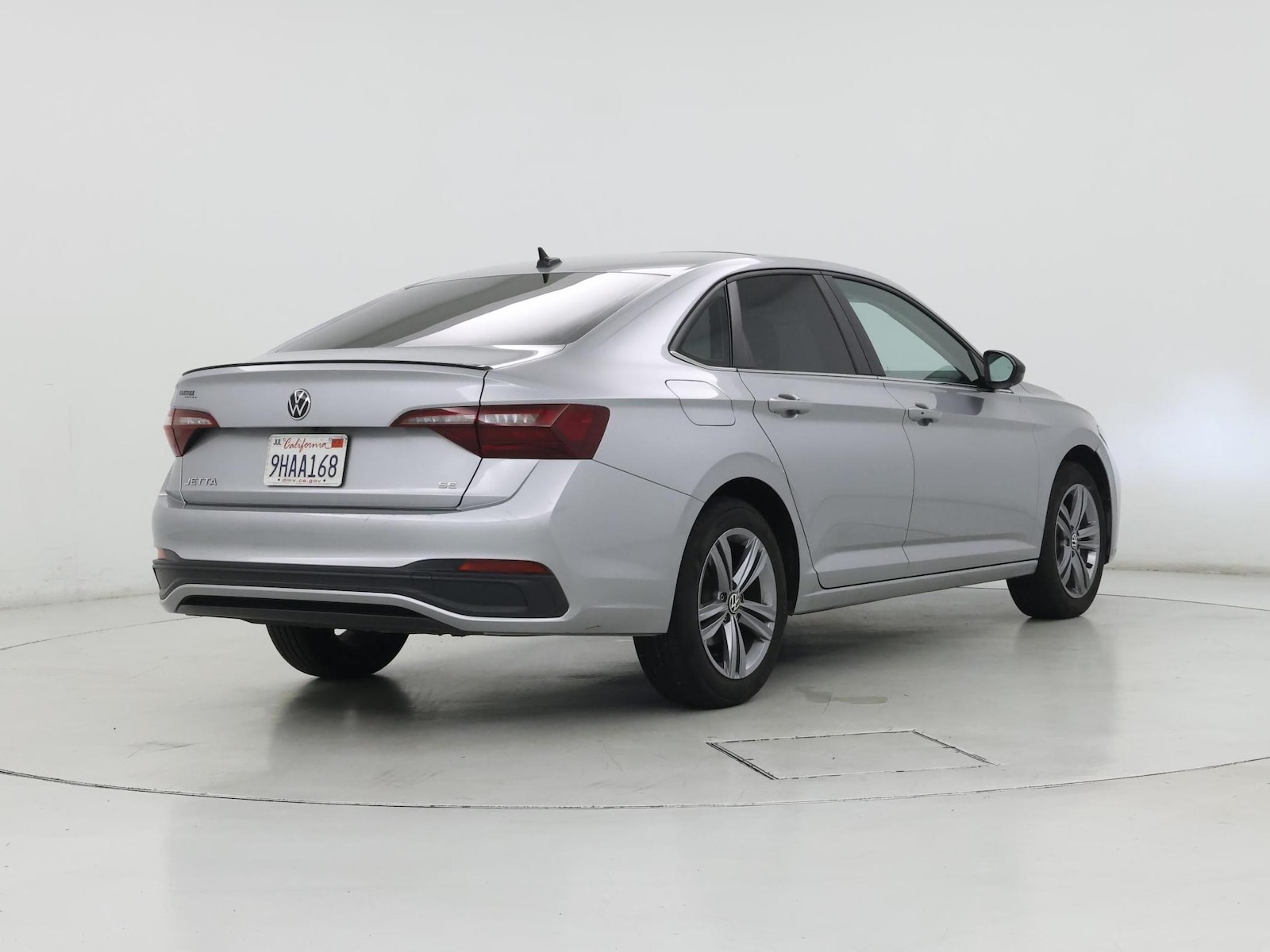 2023 Volkswagen Jetta SE - Photo 9