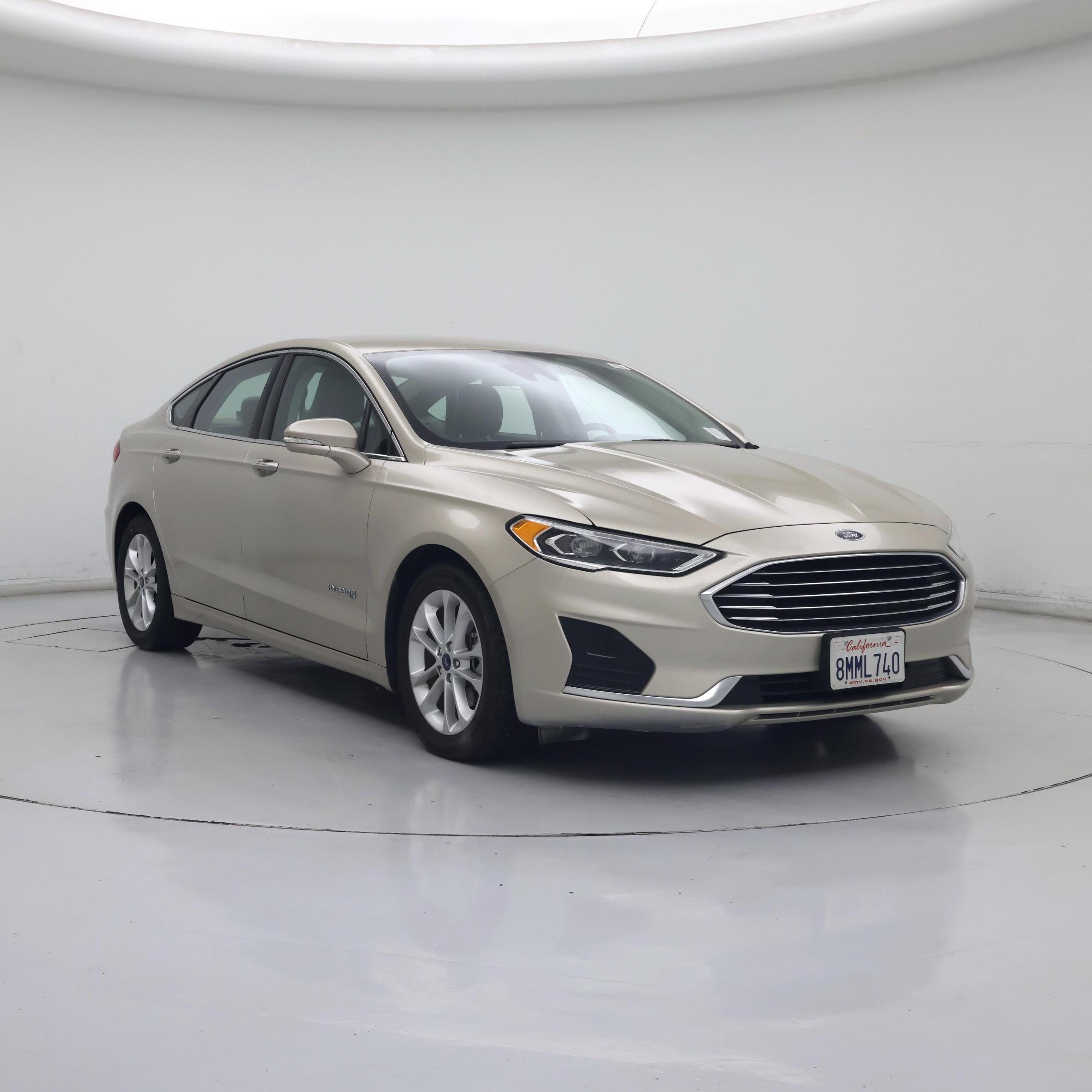 Gold 2019 Ford Fusion Hybrid Sedan Front-Wheel Drive Automatic