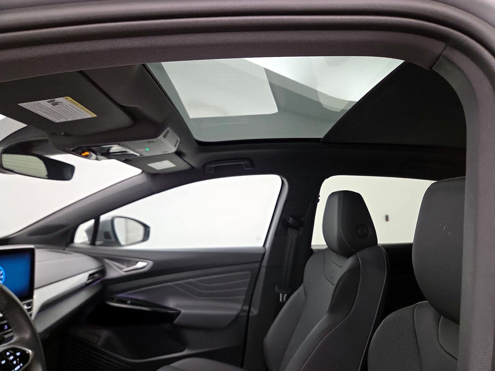 2023 Volkswagen ID.4 S - Photo 21