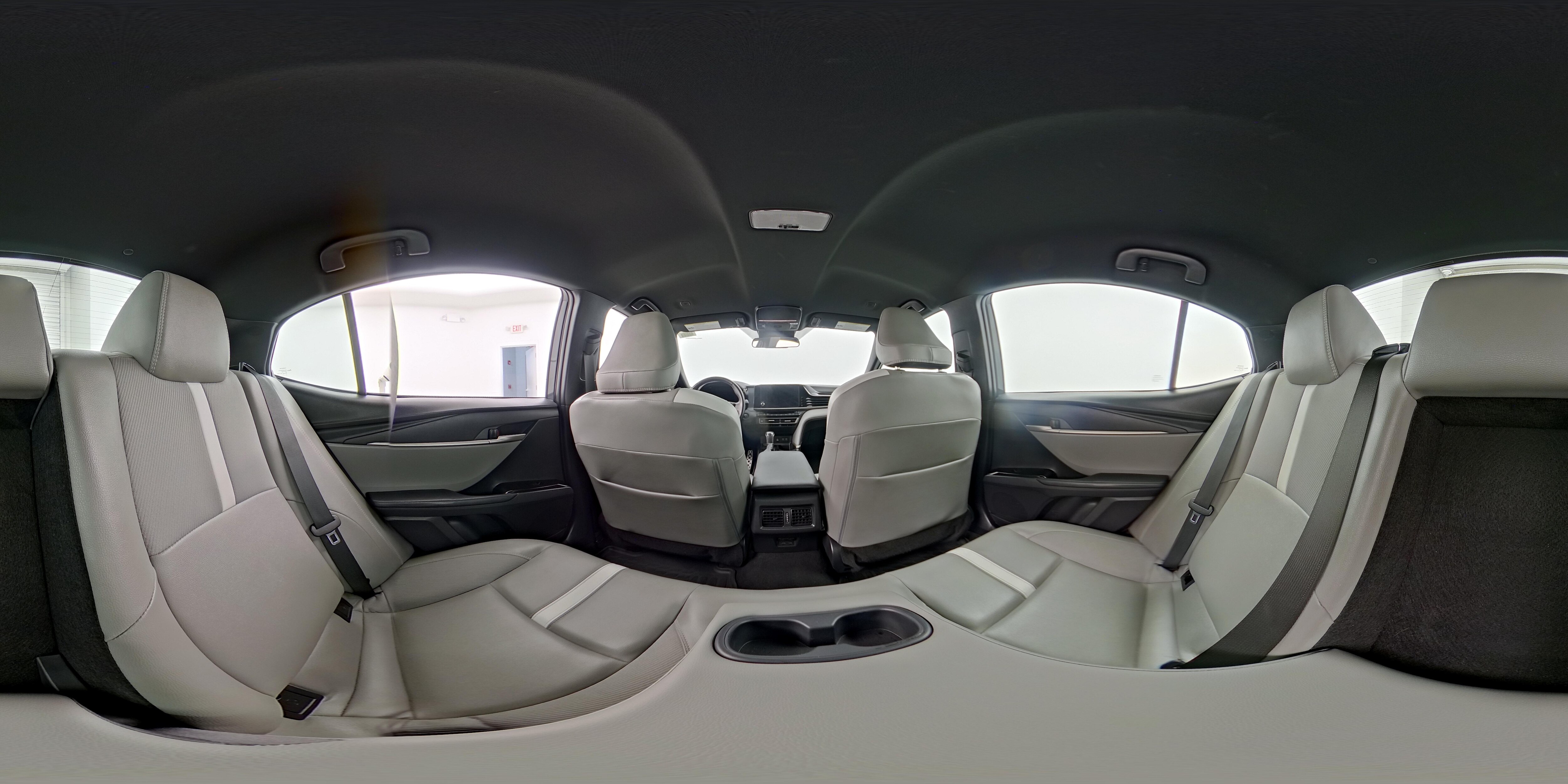 2025 Toyota Camry SE - Photo 25