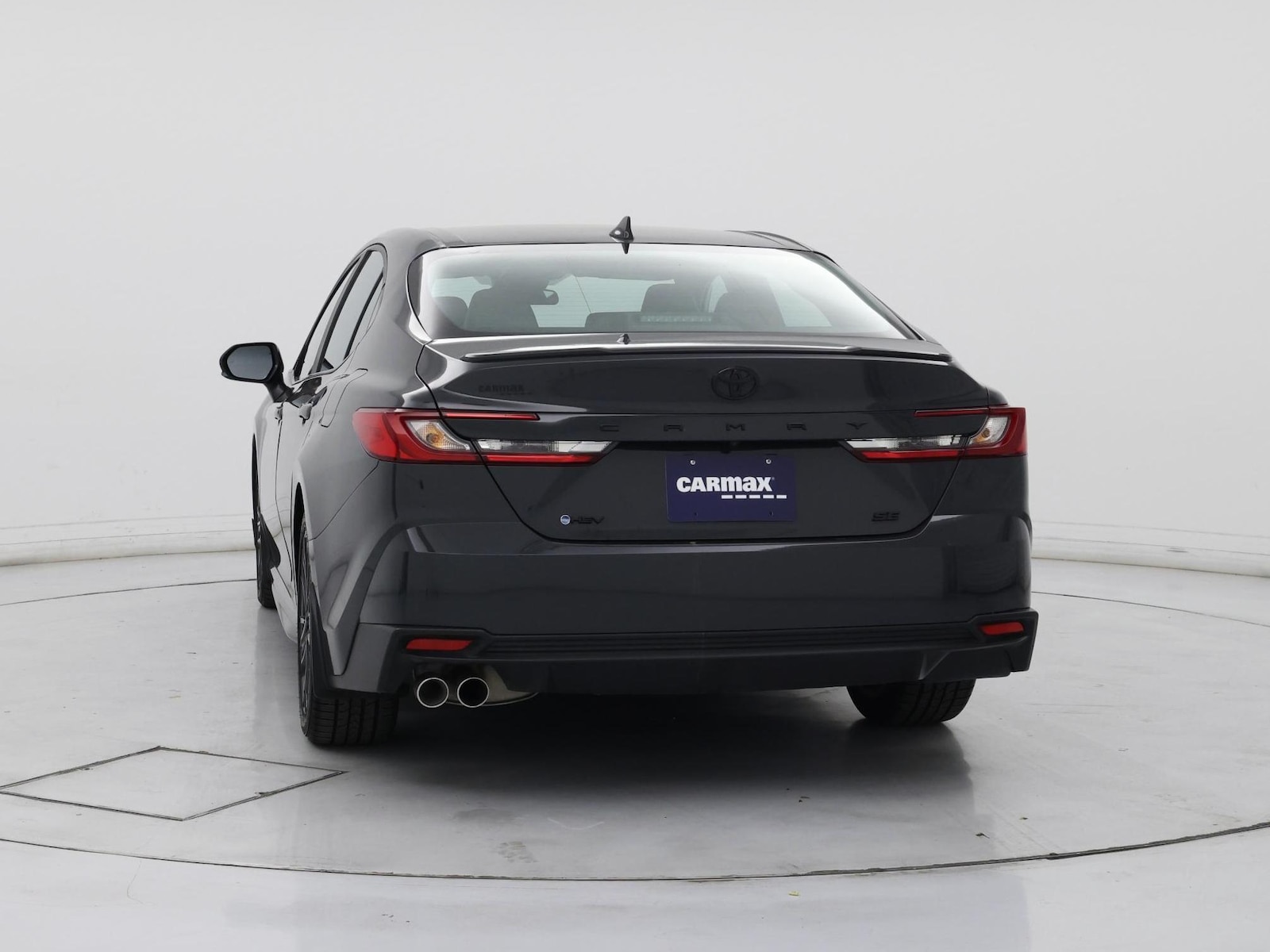 2025 Toyota Camry SE - Photo 7