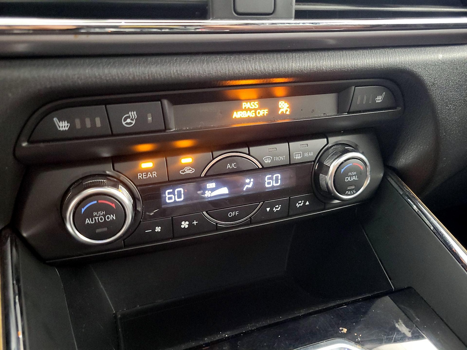 2018 Mazda CX-9 Signature - Photo 18