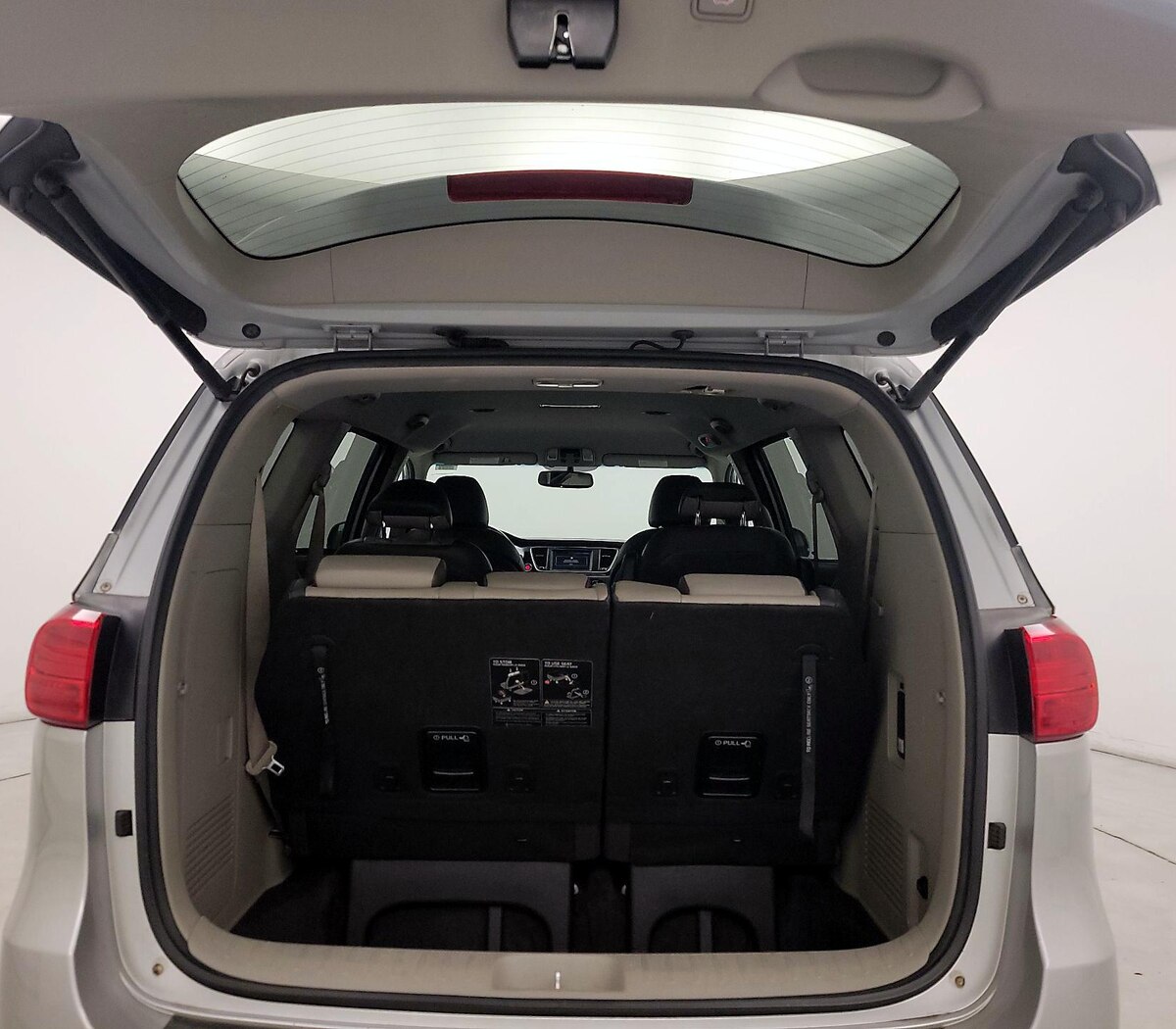 Trunk/Cargo (Seats Up)