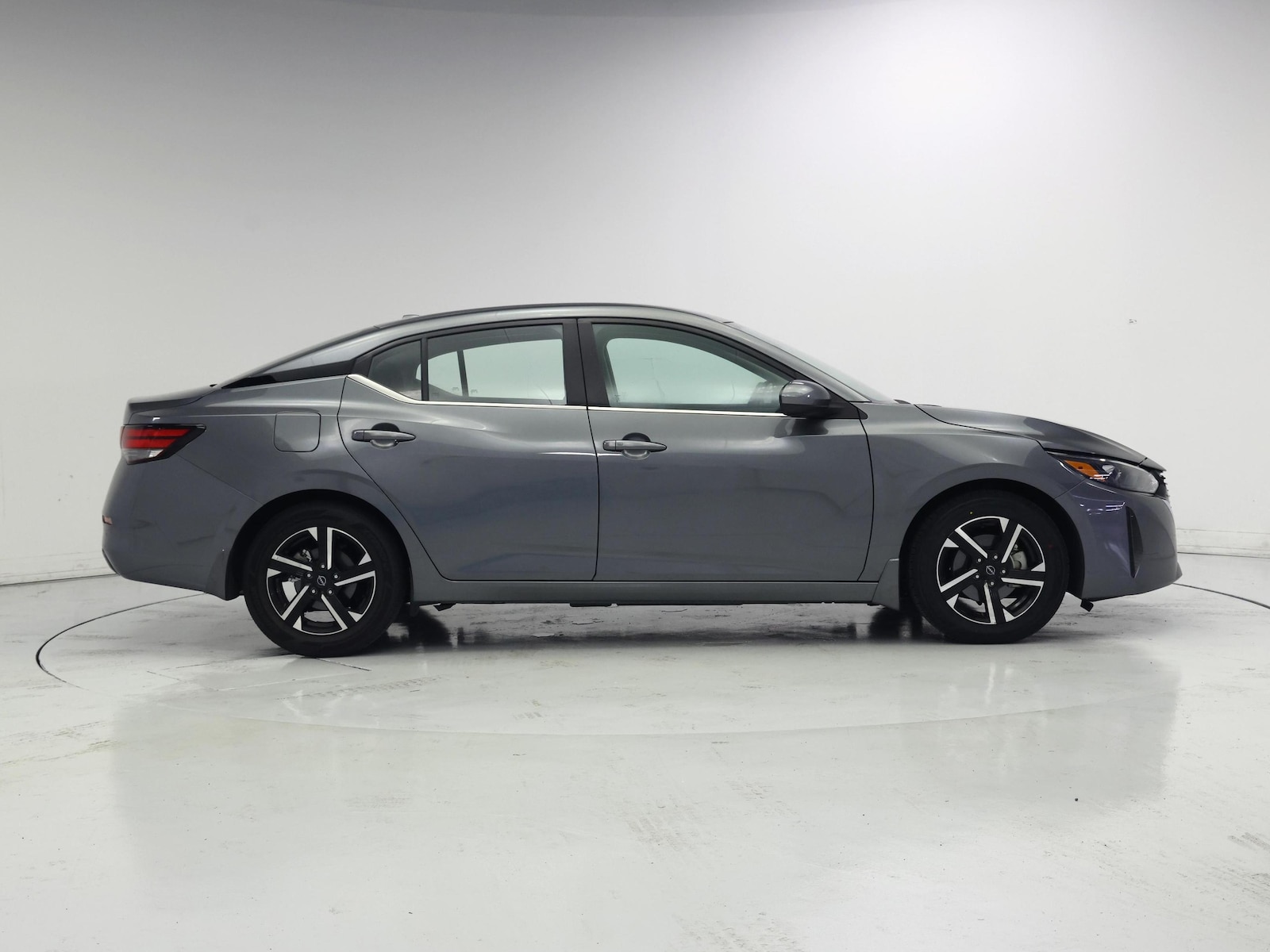2025 Nissan Sentra SV - Photo 8
