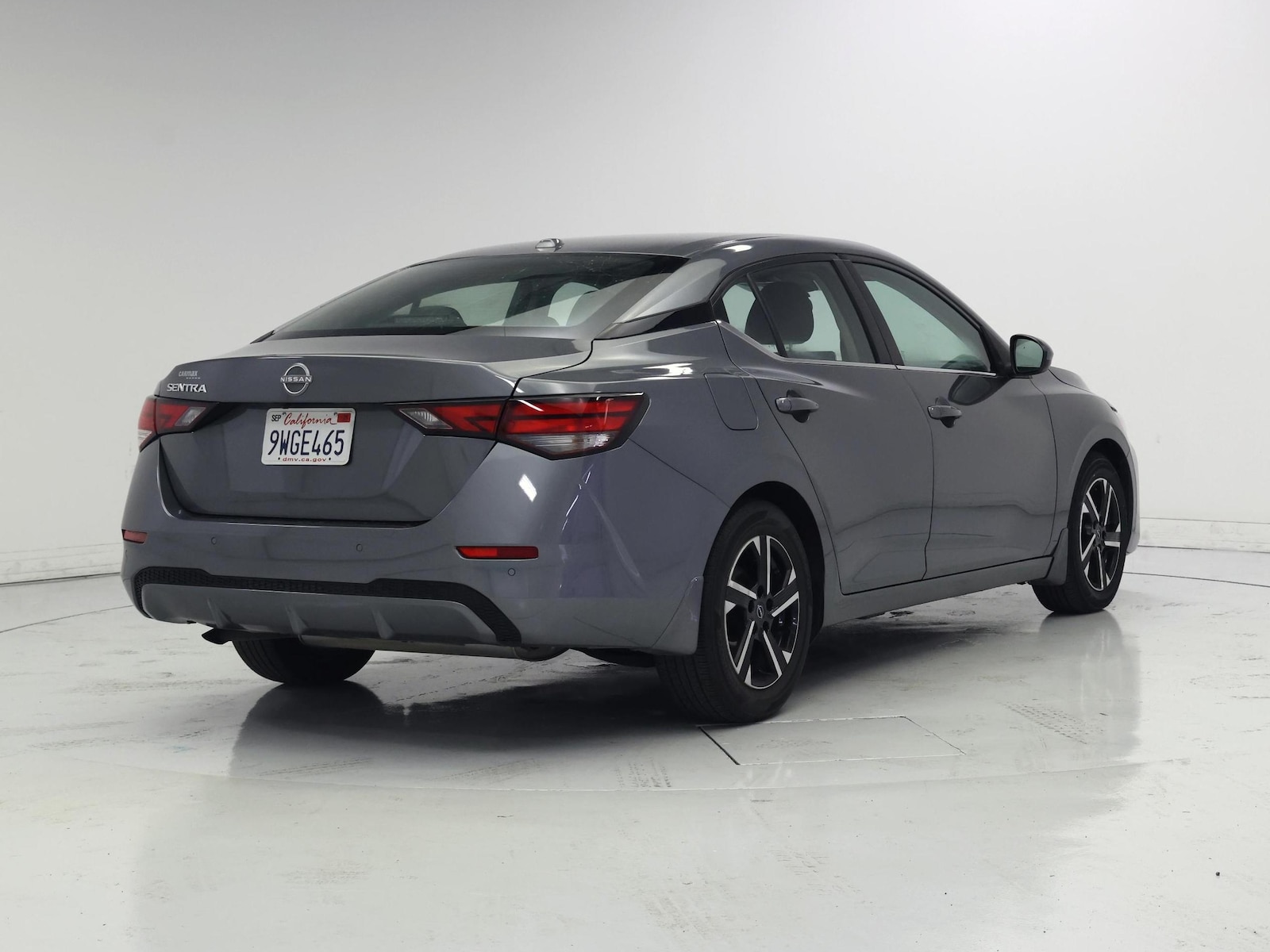 2025 Nissan Sentra SV - Photo 9