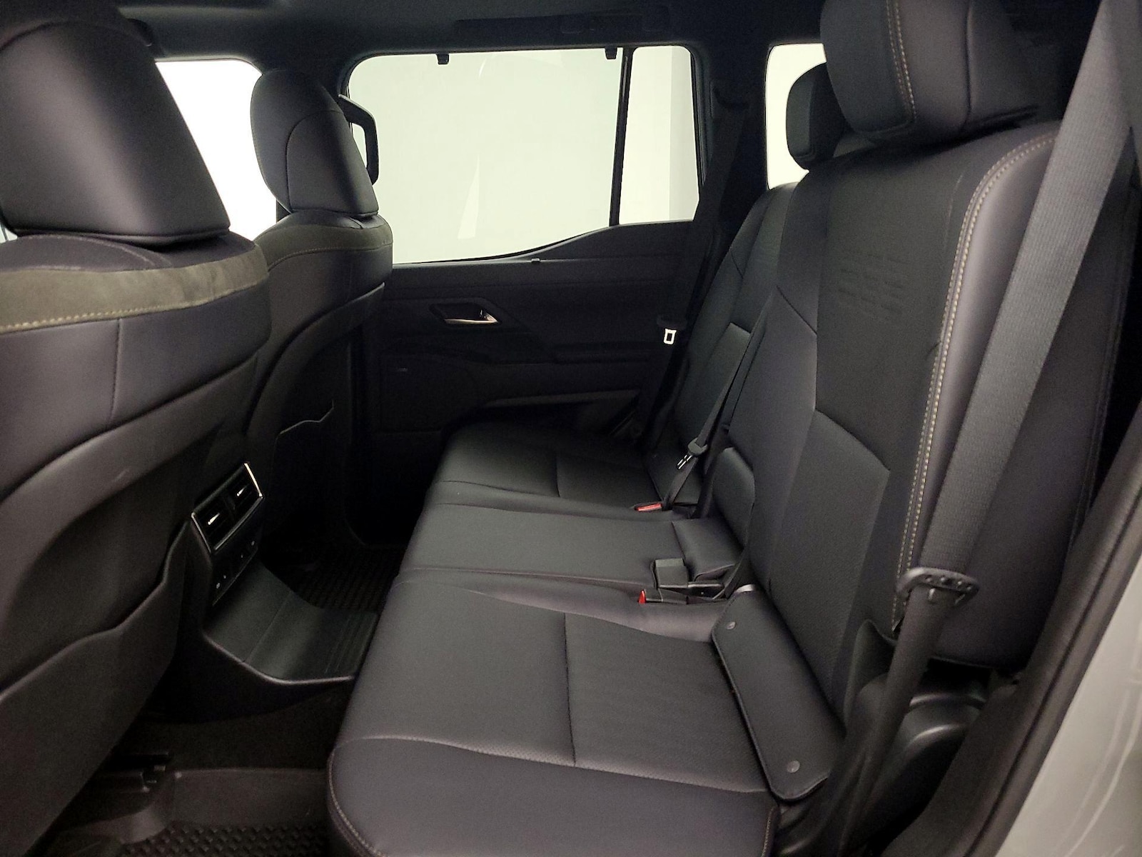 2025 Lexus GX Overtrail+ - Photo 20