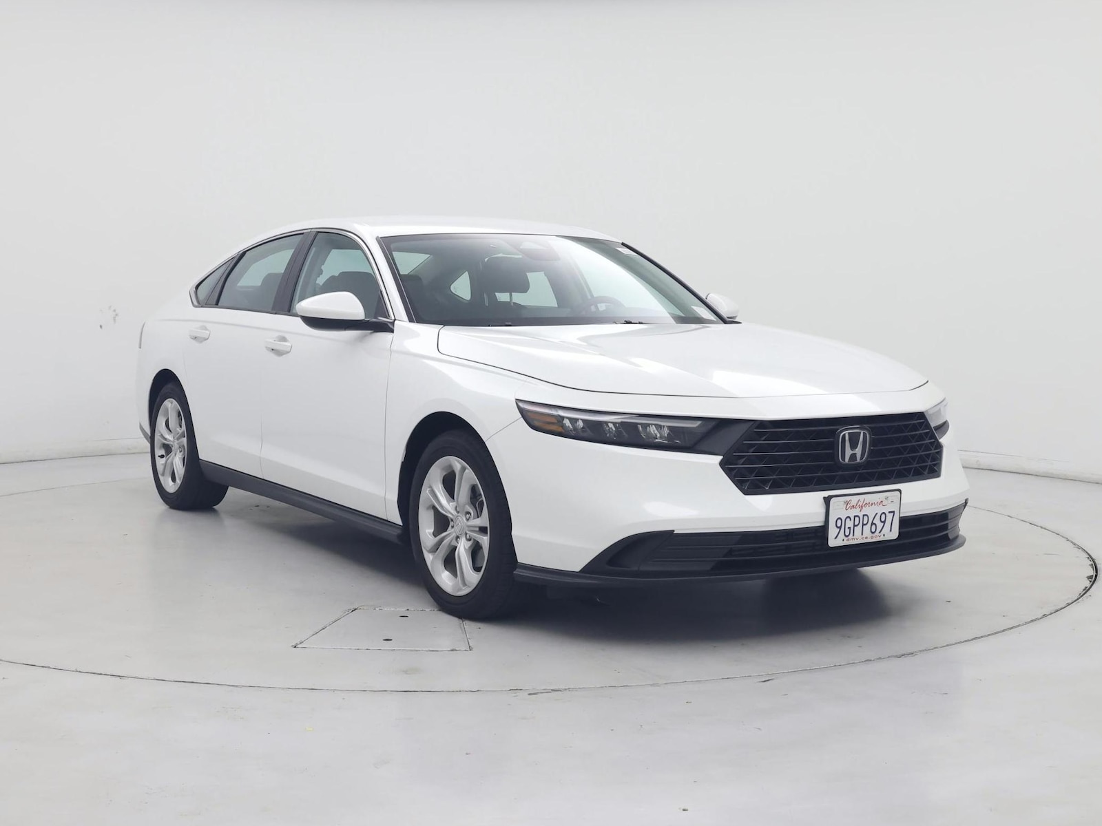 2023 Honda Accord LX - Photo 2