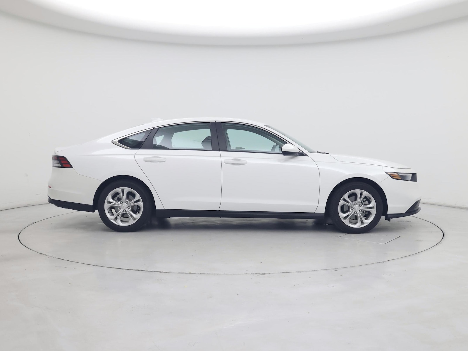2023 Honda Accord LX - Photo 8