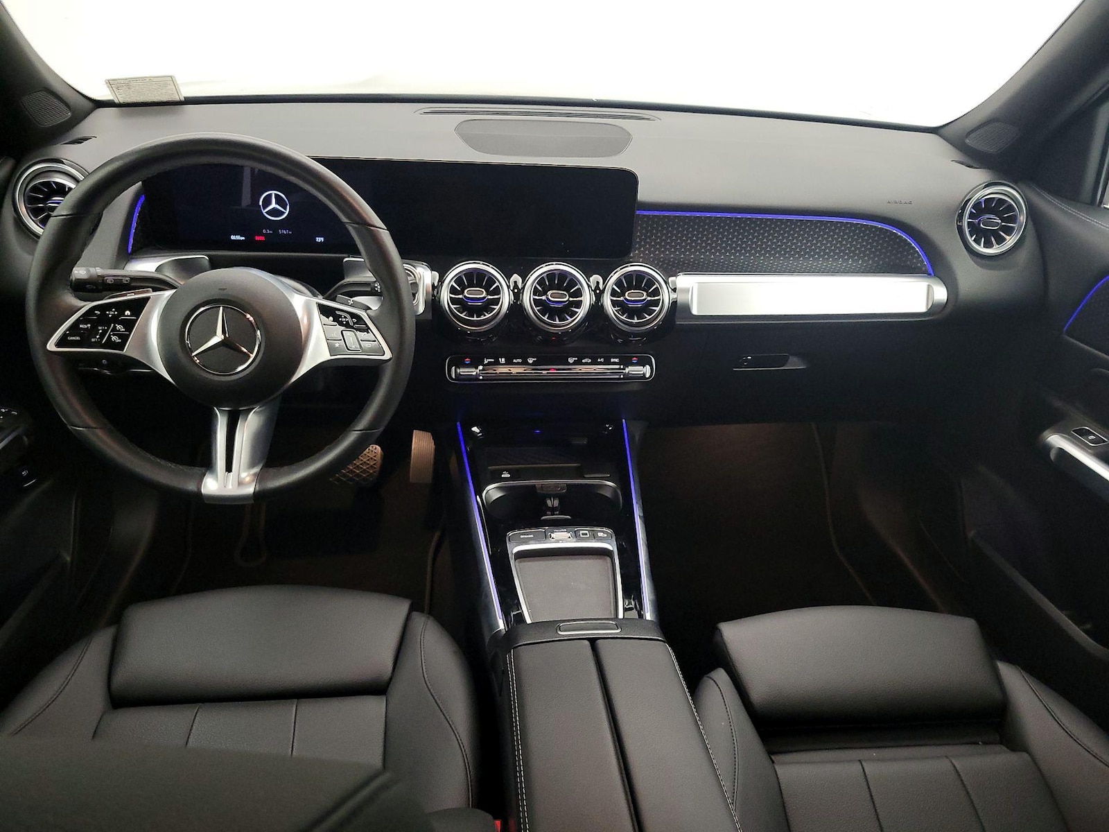 2025 Mercedes-Benz GLB Base - Photo 10