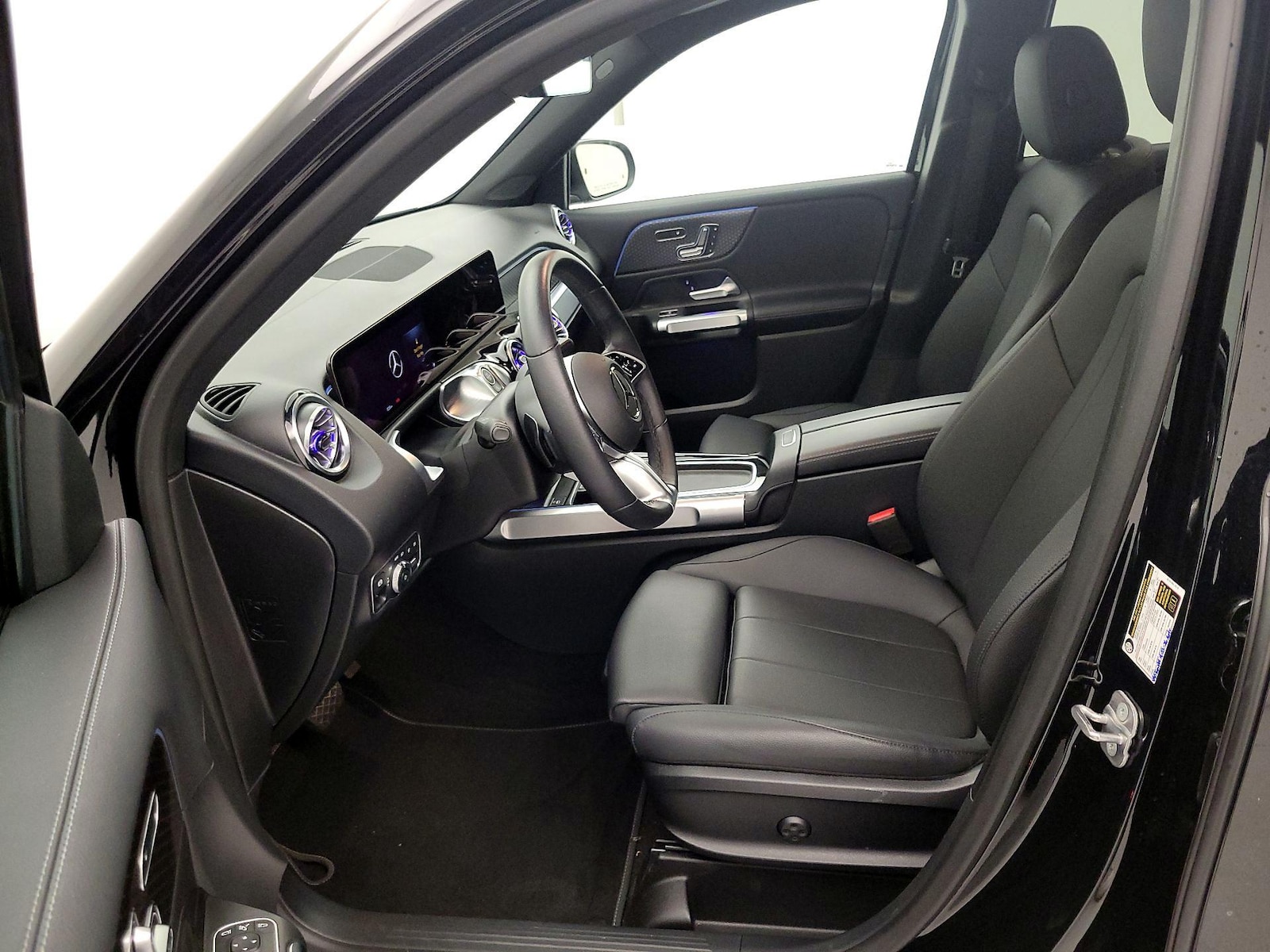 2025 Mercedes-Benz GLB Base - Photo 12