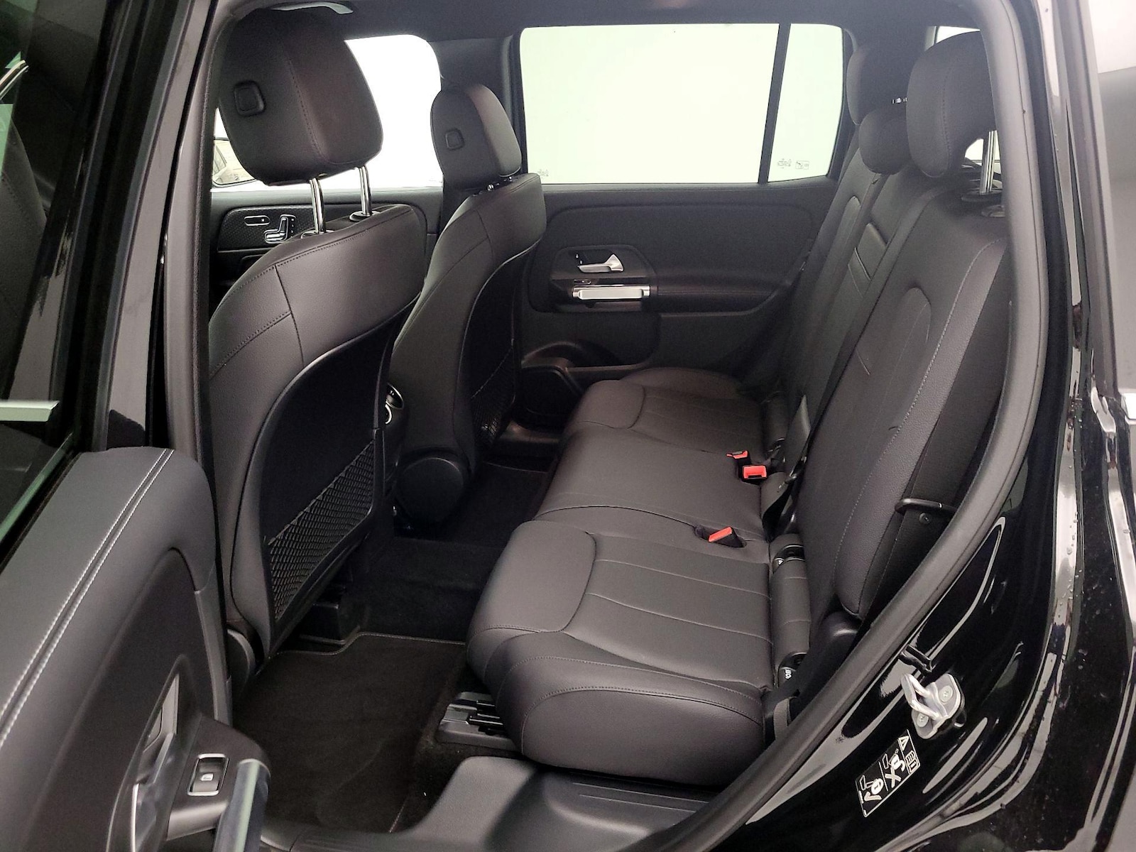 2025 Mercedes-Benz GLB Base - Photo 19