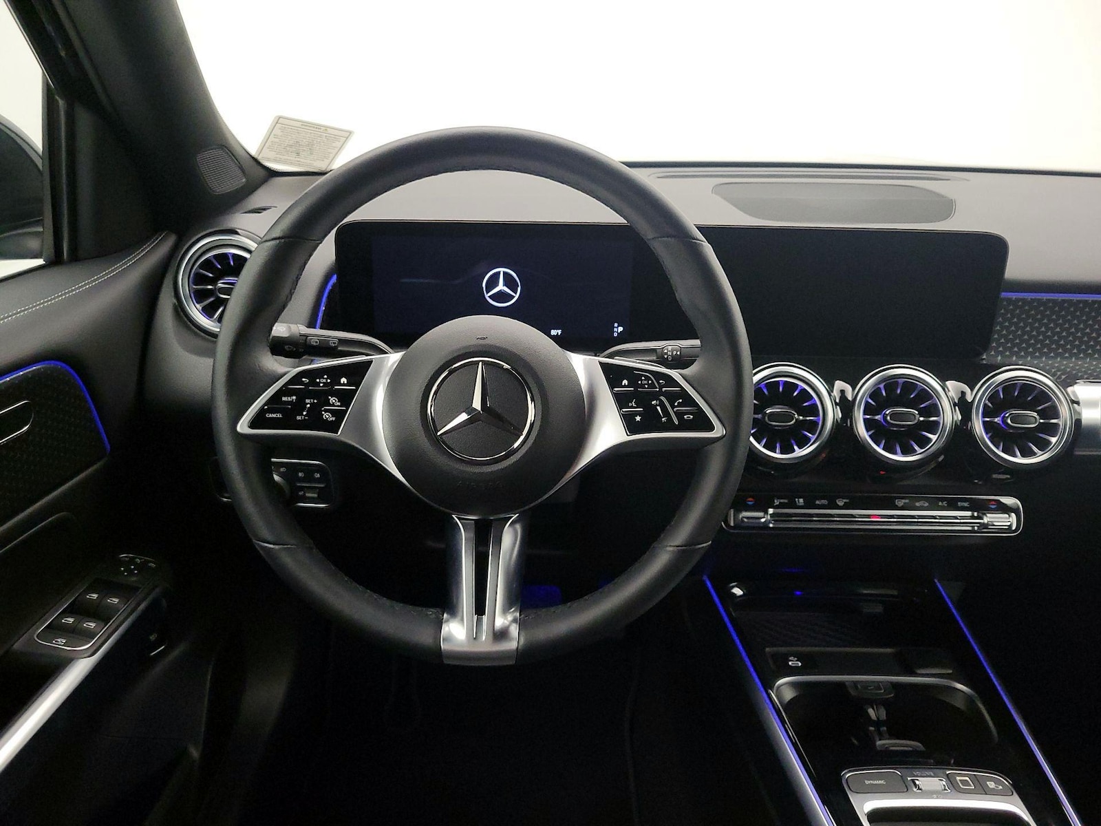 2025 Mercedes-Benz GLB Base - Photo 11