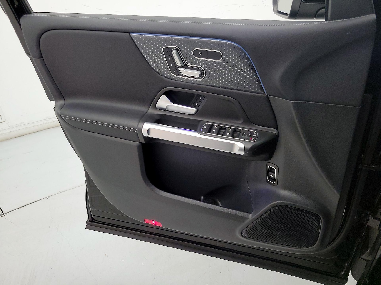 2025 Mercedes-Benz GLB Base - Photo 13