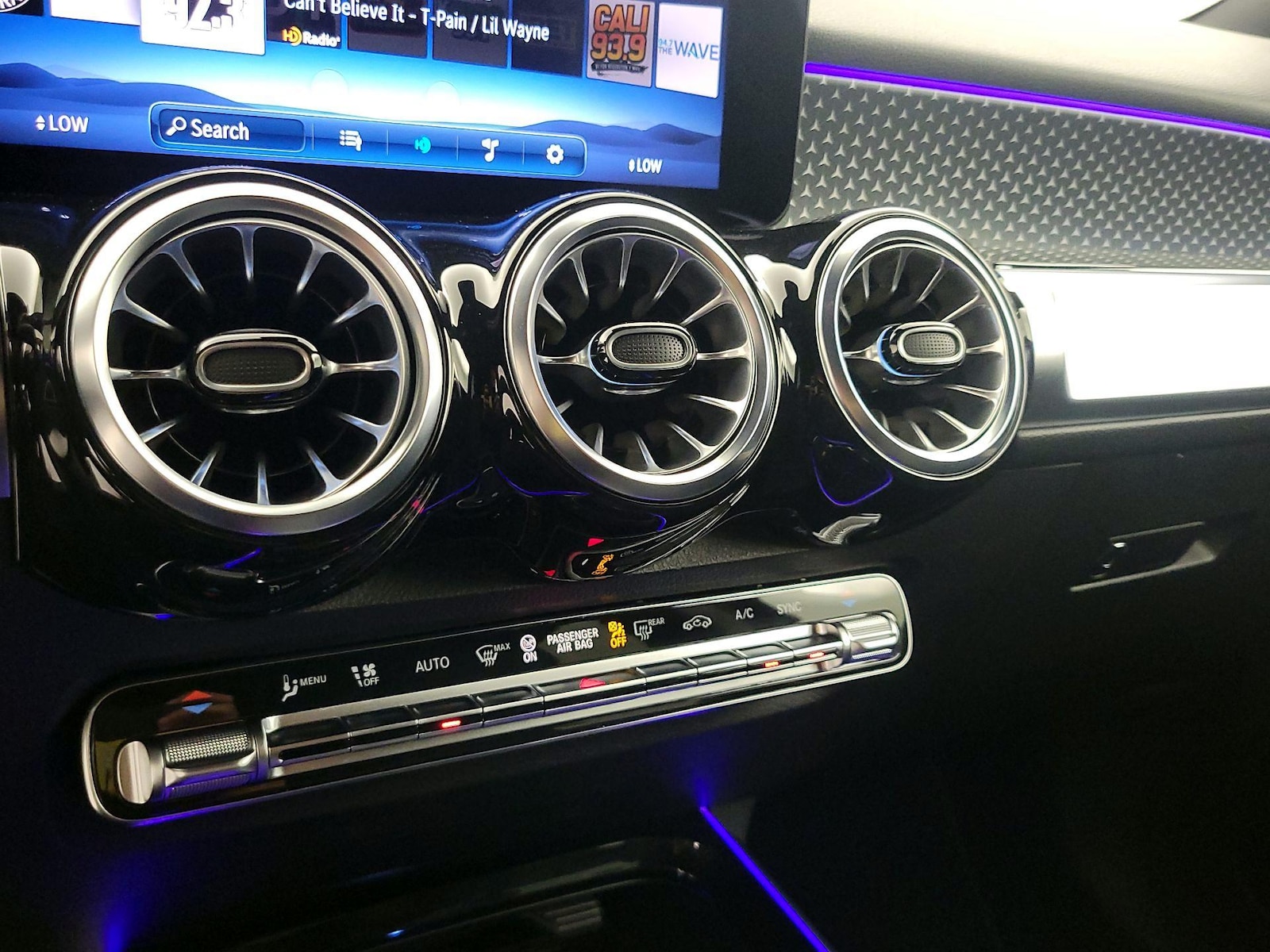 2025 Mercedes-Benz GLB Base - Photo 17