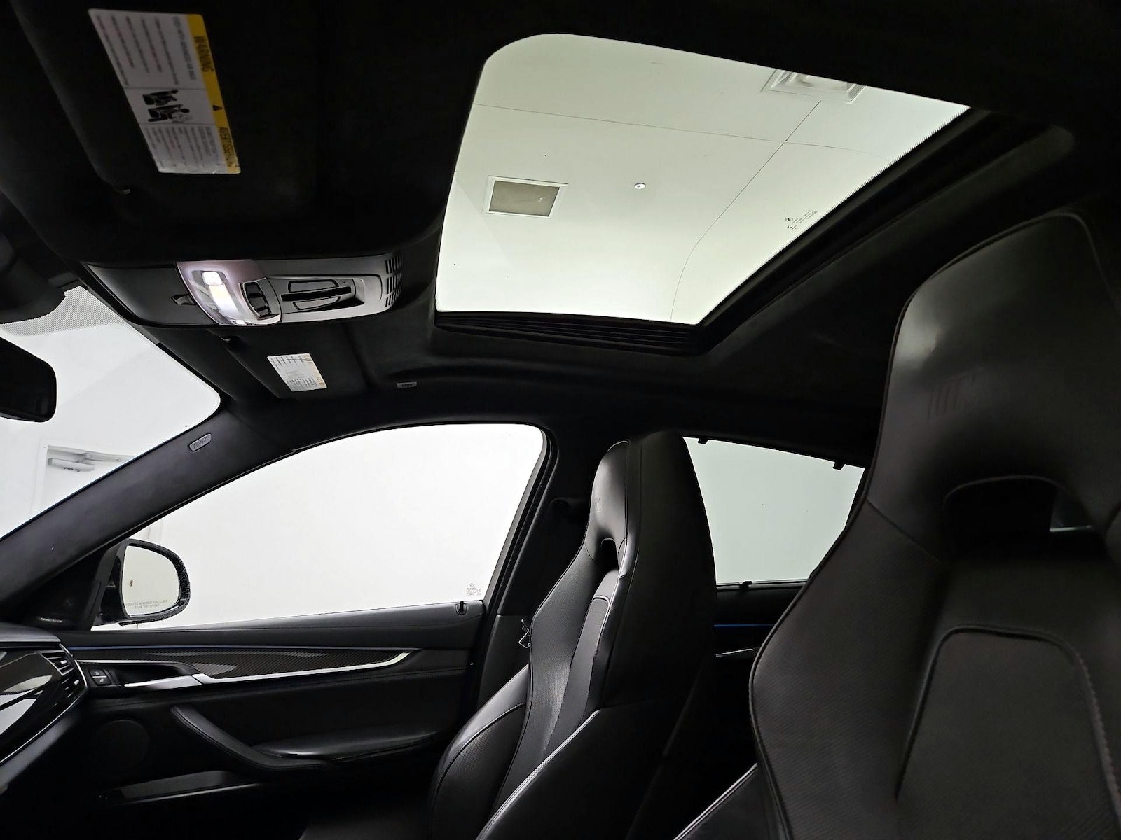 Sunroof(s) & Overhead Airbags