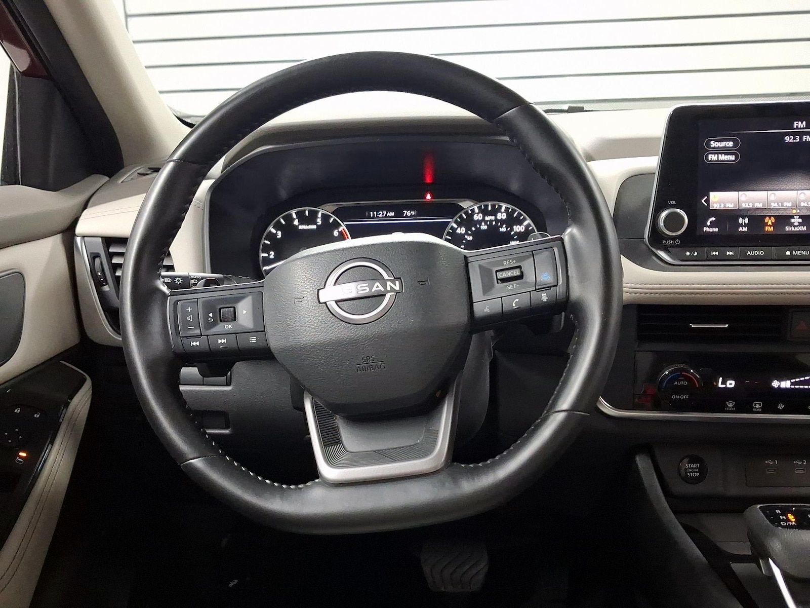 2025 Nissan Rogue SV - Photo 11