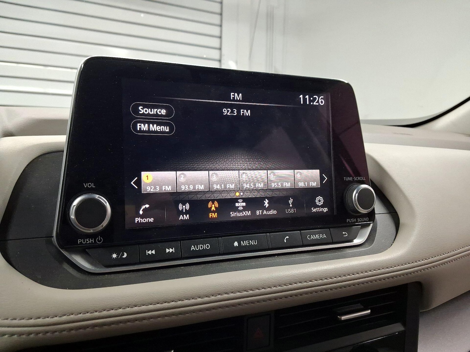 2025 Nissan Rogue SV - Photo 16