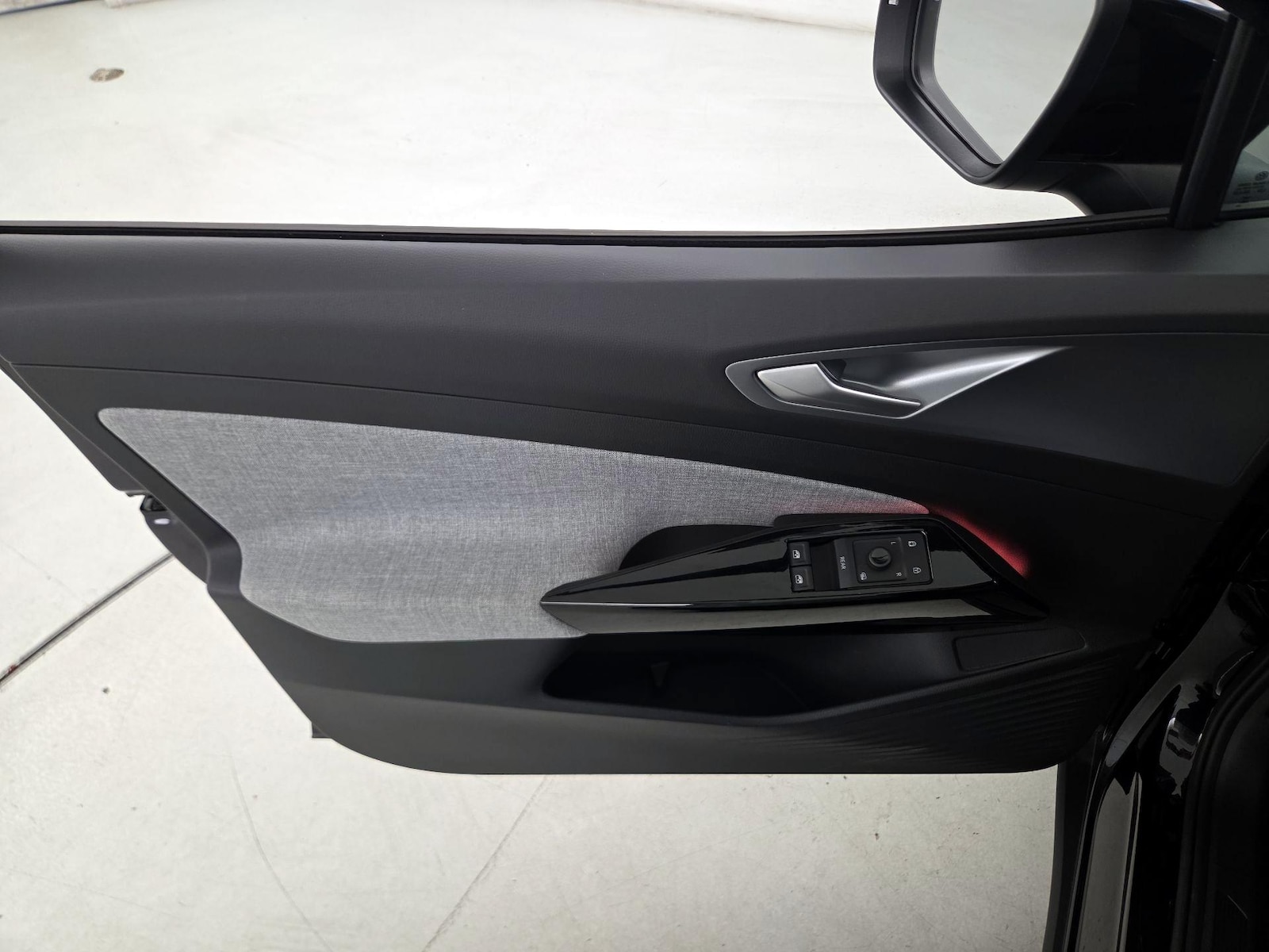 2023 Volkswagen ID.4 PRO - Photo 13