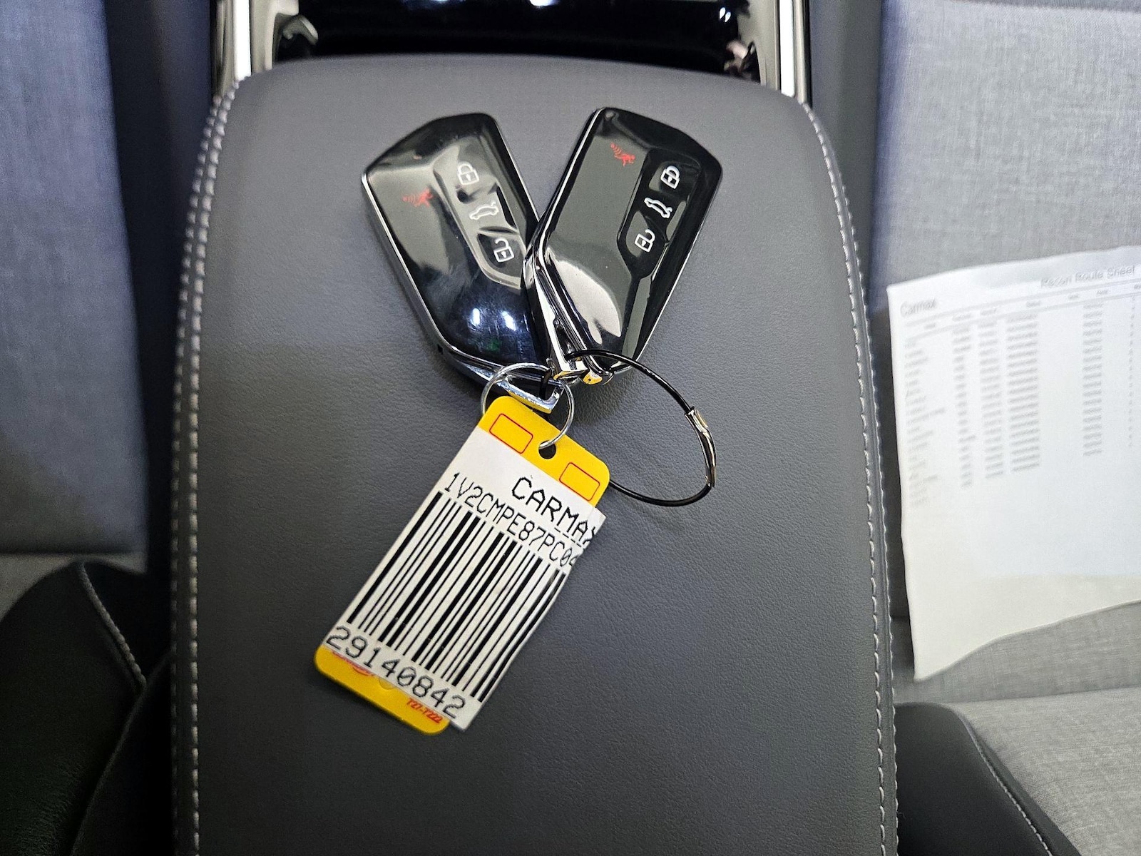 2023 Volkswagen ID.4 PRO - Photo 22