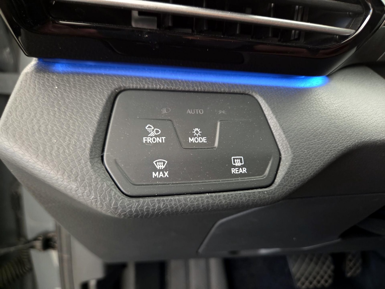 2023 Volkswagen ID.4 S - Photo 14