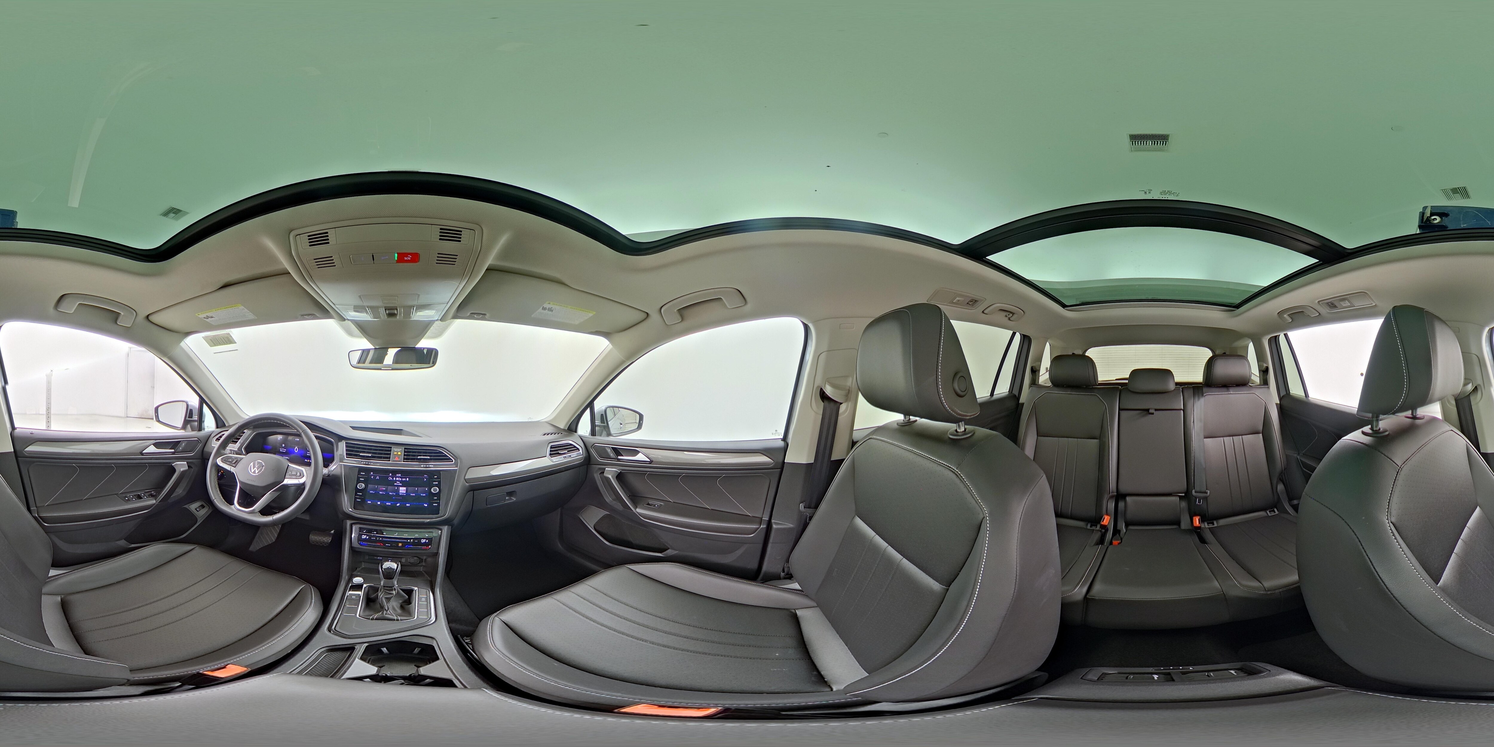 2023 Volkswagen Tiguan SE - Photo 27