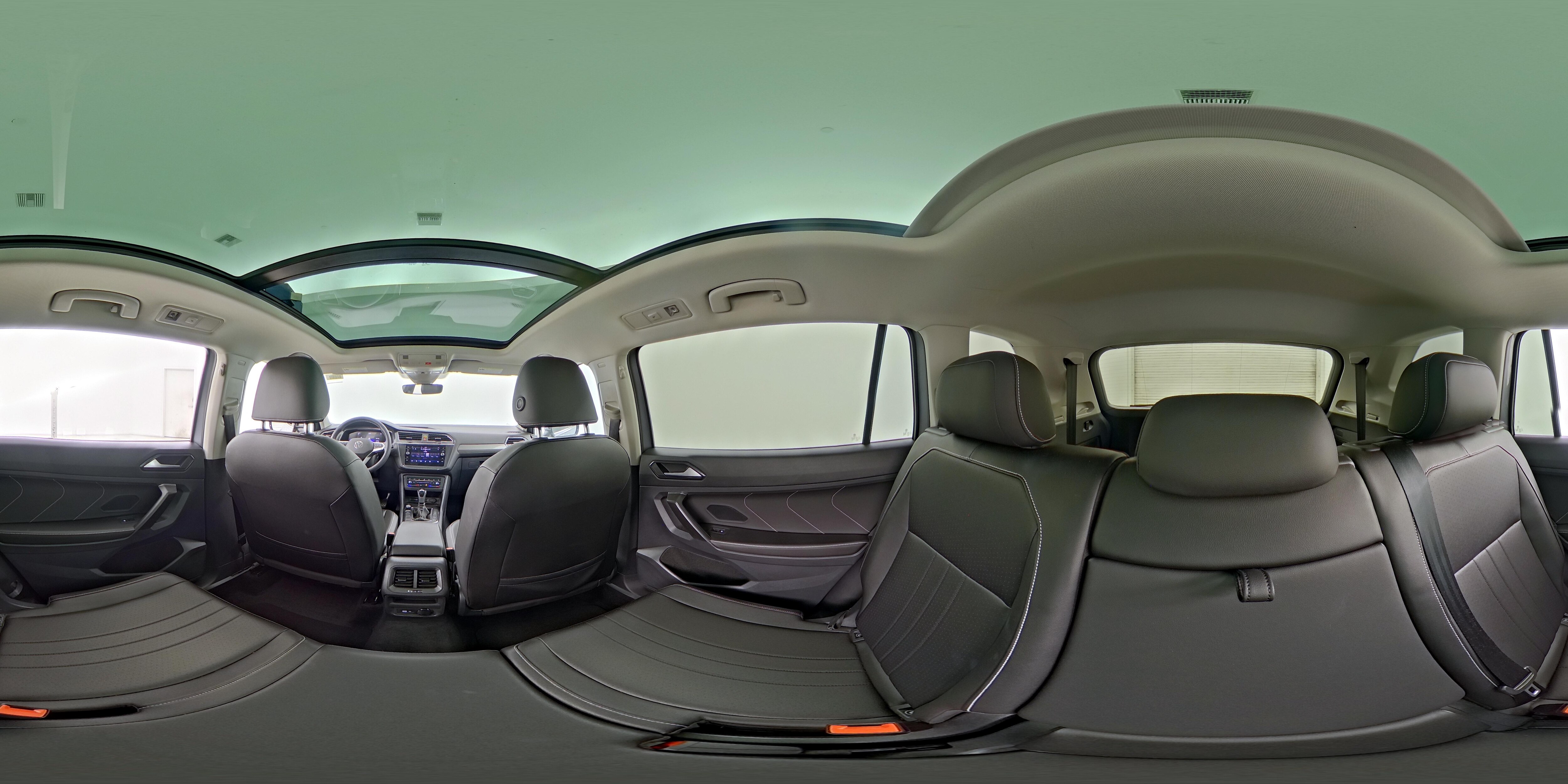 2023 Volkswagen Tiguan SE - Photo 28