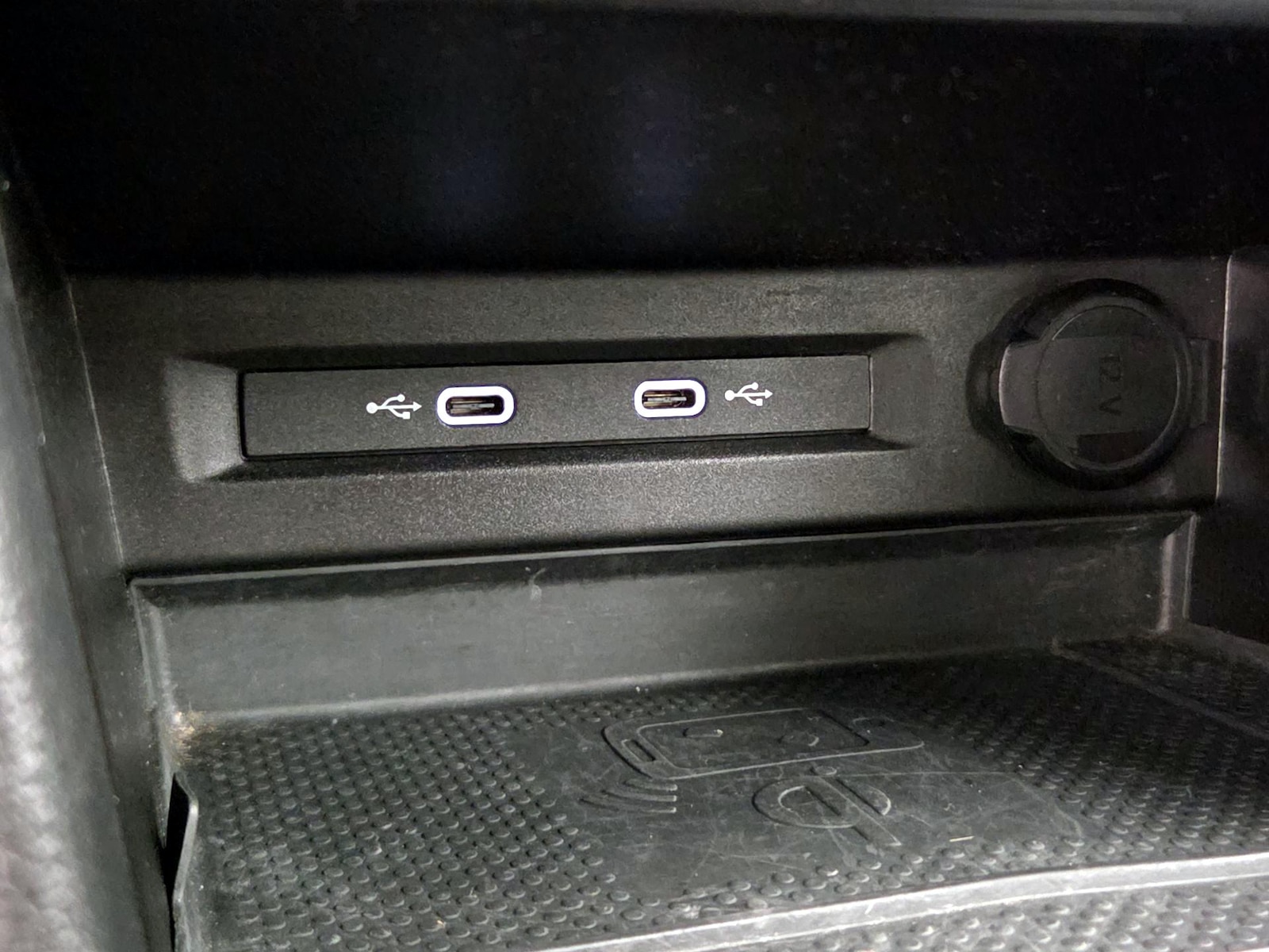 2023 Volkswagen Tiguan SE - Photo 18
