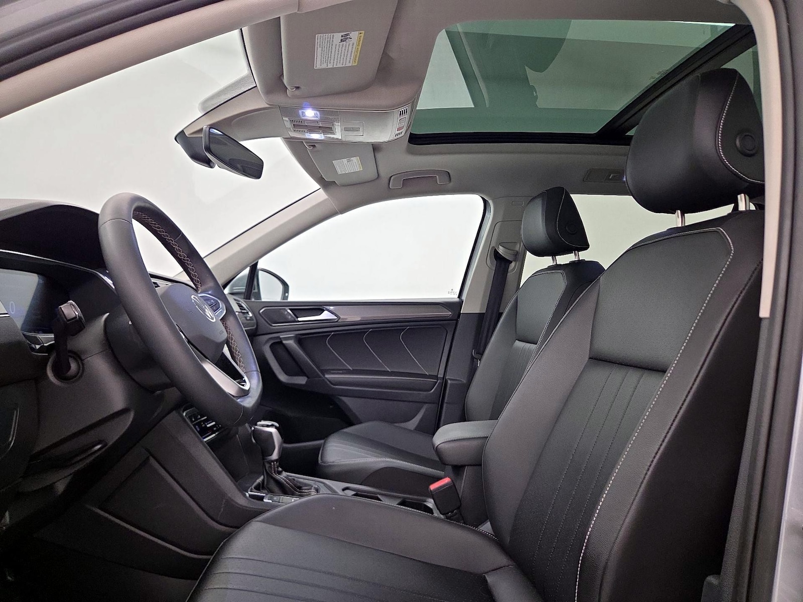 2023 Volkswagen Tiguan SE - Photo 19