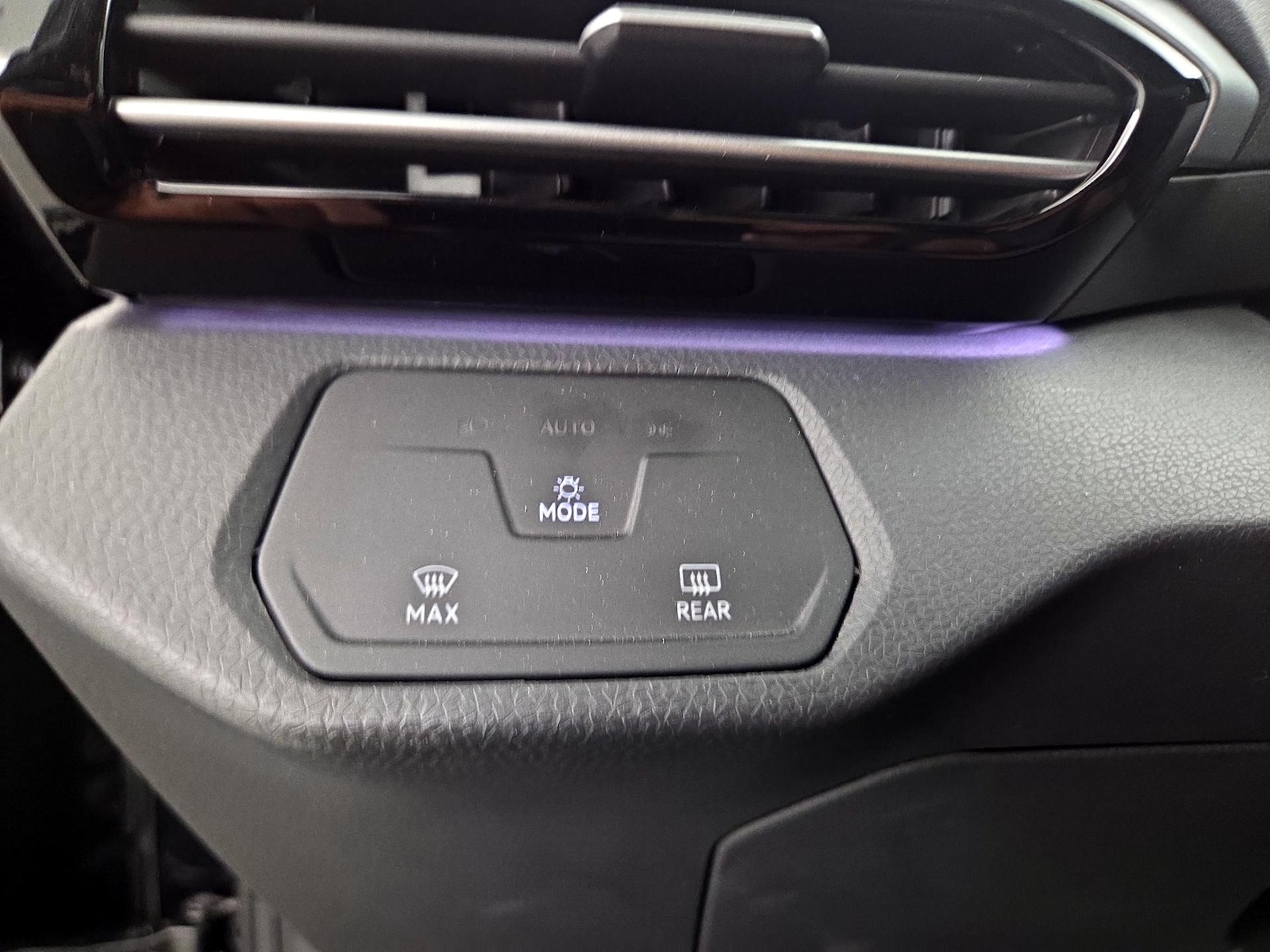 2023 Volkswagen ID.4 PRO - Photo 14
