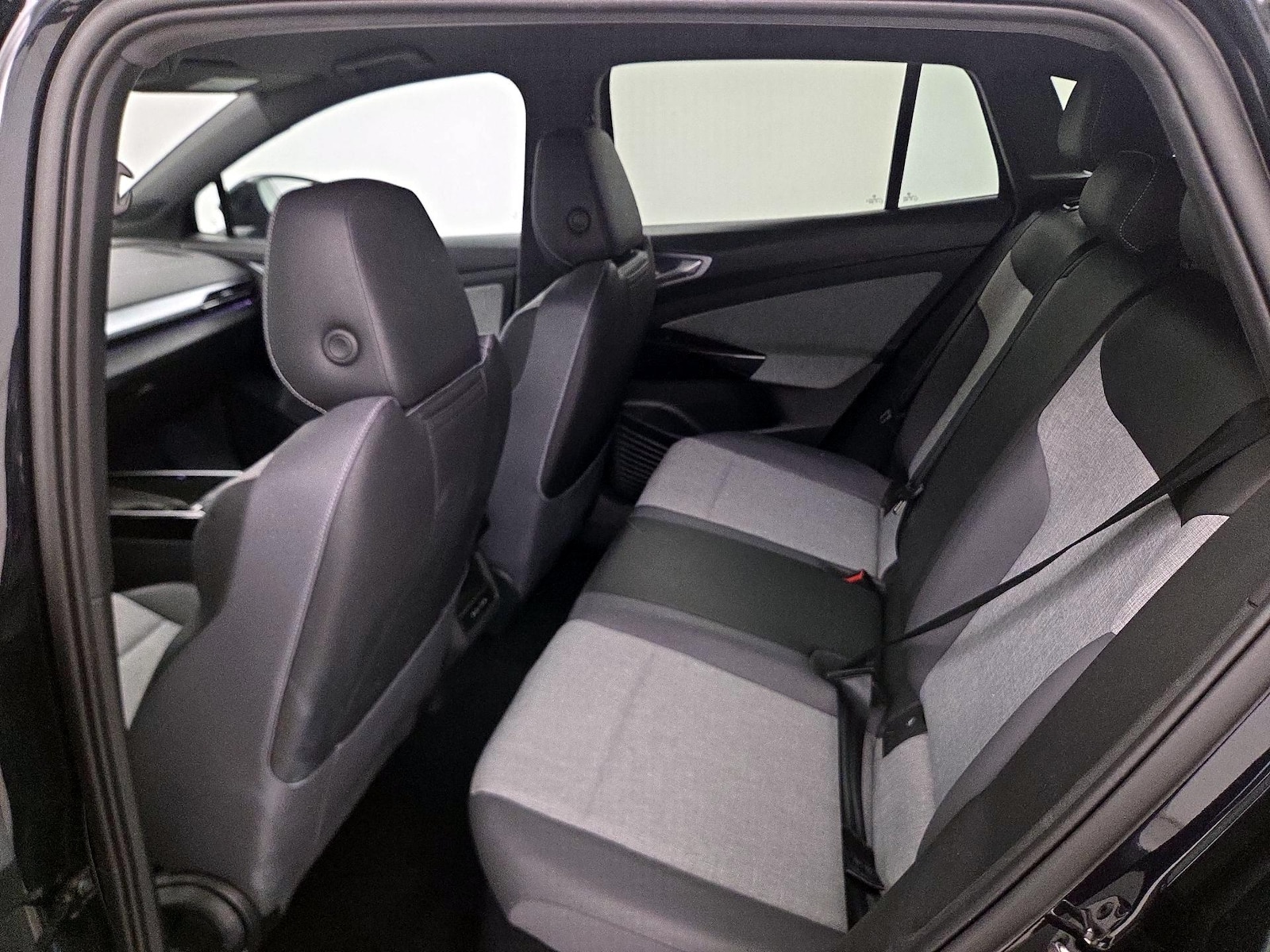 2023 Volkswagen ID.4 PRO - Photo 21