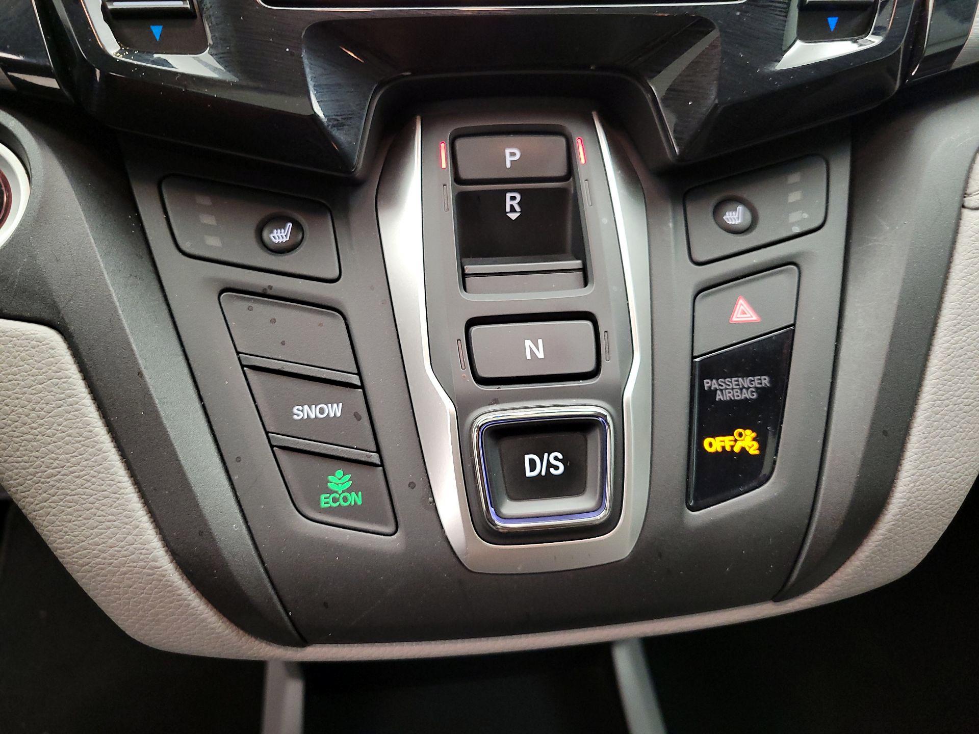 Thumbnail: 2019 Honda Odyssey - 17
